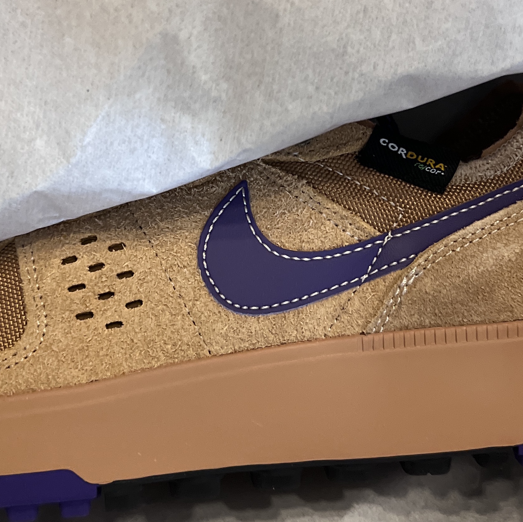 Nike C1TY Premium Cordura Flax Black 착용 스타일