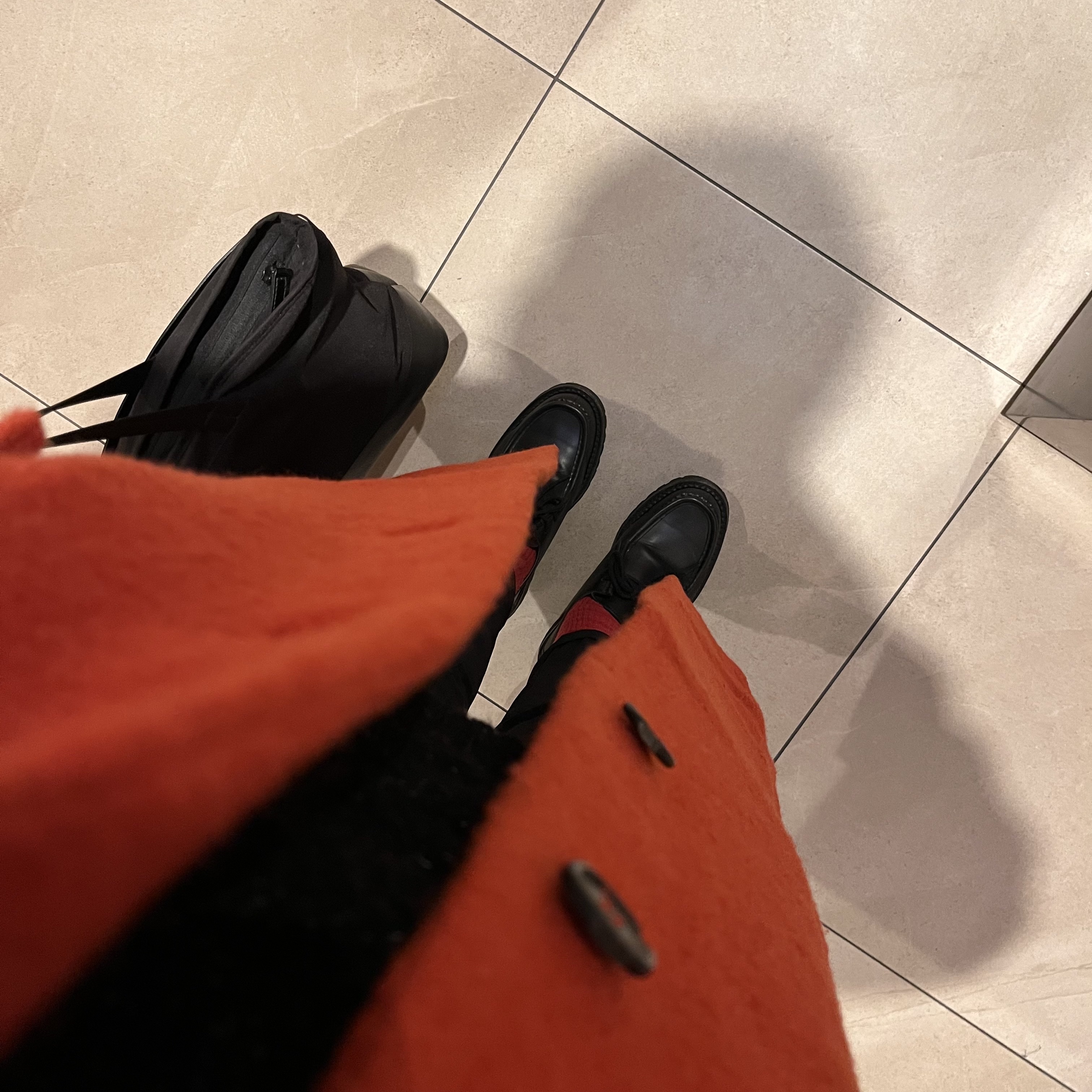 Zara x Ader Error Wool Blend Oversize Coat Orange 착용 스타일 - 2