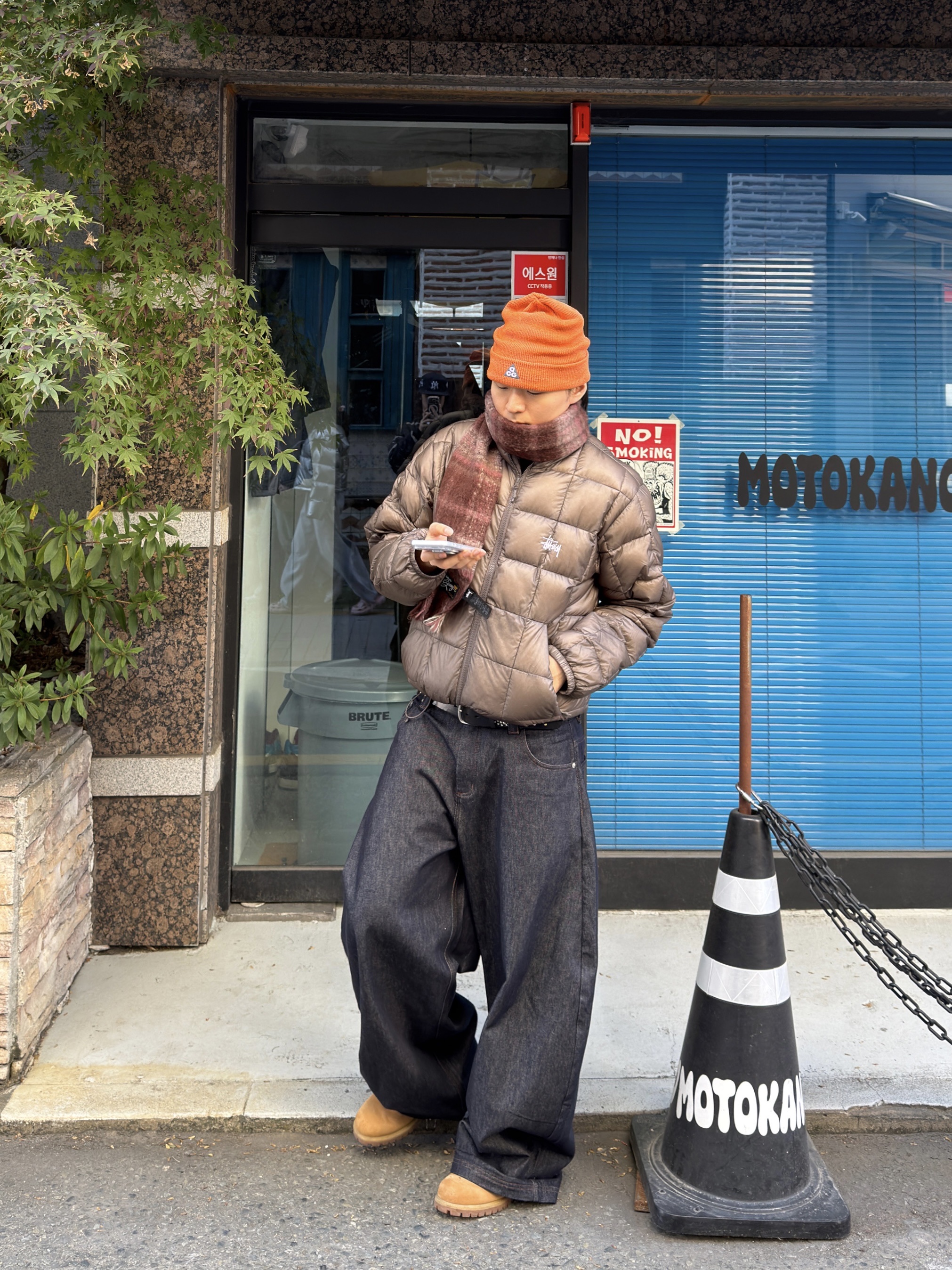 Stussy Midweight Puffer Taupe 착용 스타일 - 5