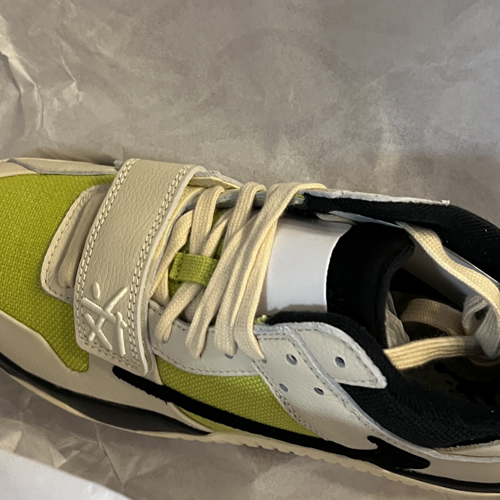 Jordan x Travis Scott Jumpman Jack TR Bright Cactus 착용 스타일