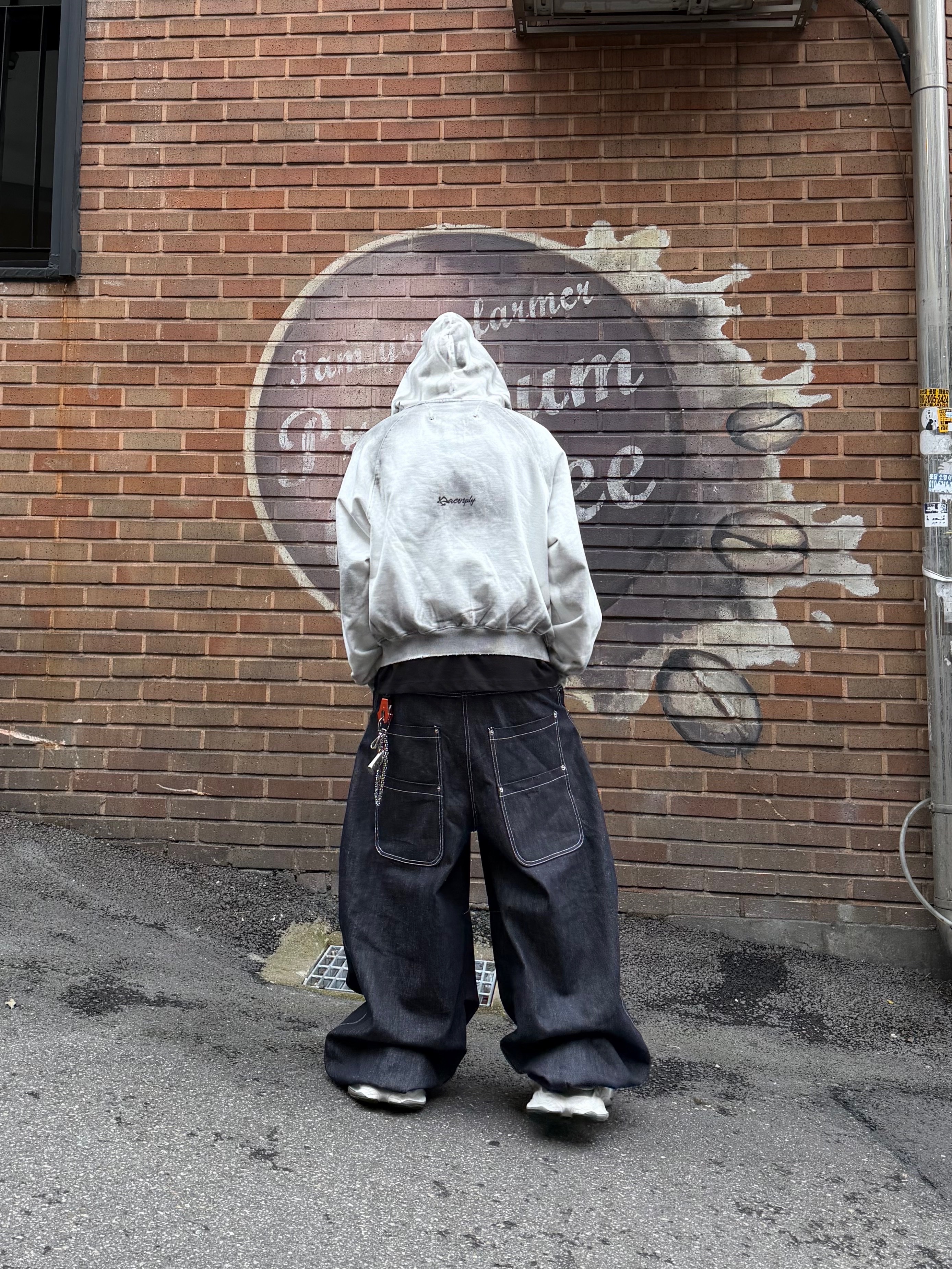 [트리플적립] PACOSPLY Dolly Dirty Zip Up Hoodie Dirty White, DEFGARMENTS Label Point Rib Beanie Black 착용 스타일 - 7