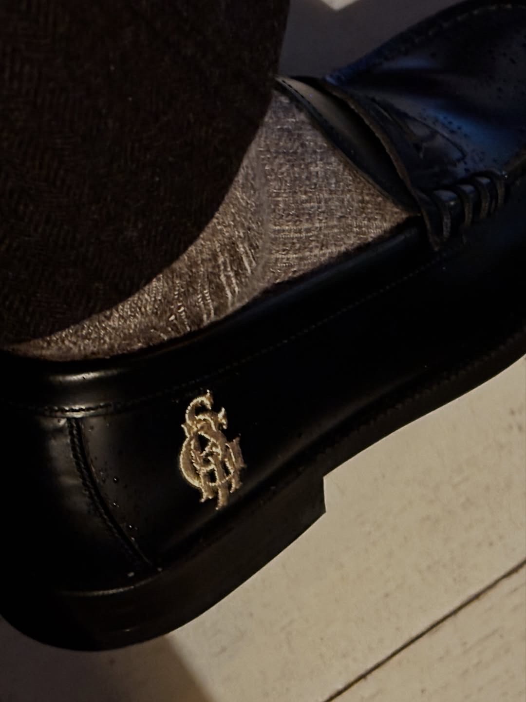 HARUTA X Insane Garage IG906 Black Penny Loafer 착용 스타일 - 2