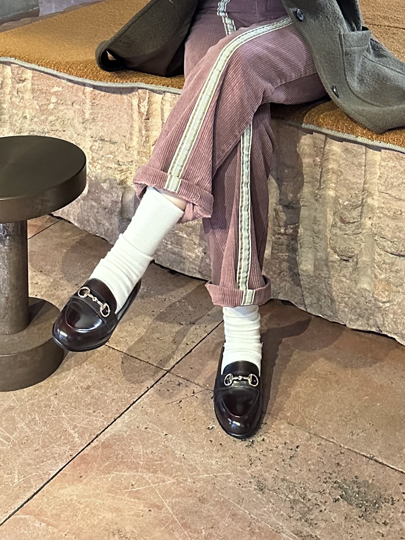 Haruta 158-DBROWN Leather Horsebit Loafer 착용 스타일 - 3