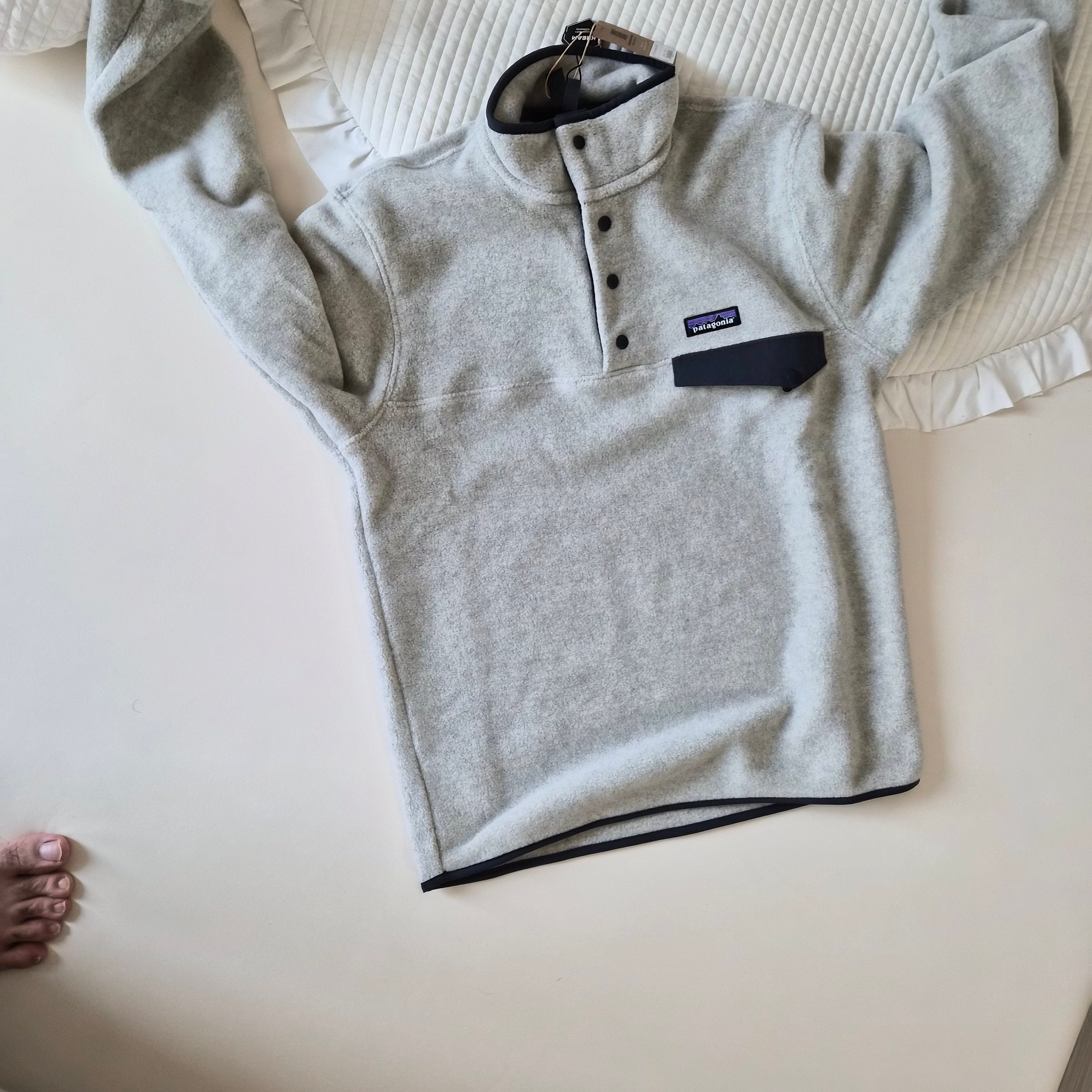 Patagonia Lightweight Synchilla Snap-T Fleece Pullover Oatmeal Heather/Smolder Blue/New Navy 착용 스타일