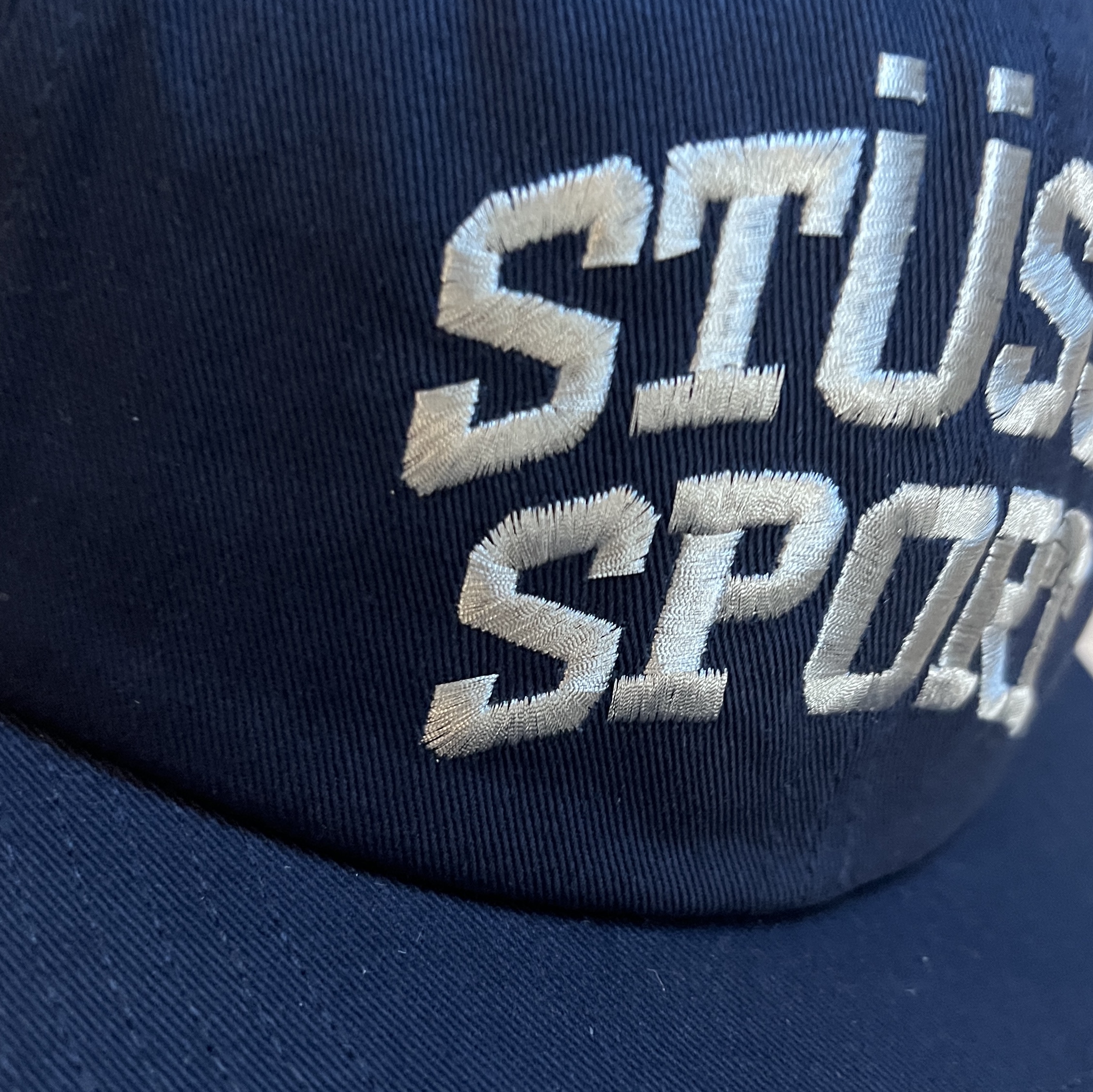 Stussy Mid-Depth Sport Snapback Navy 착용 스타일