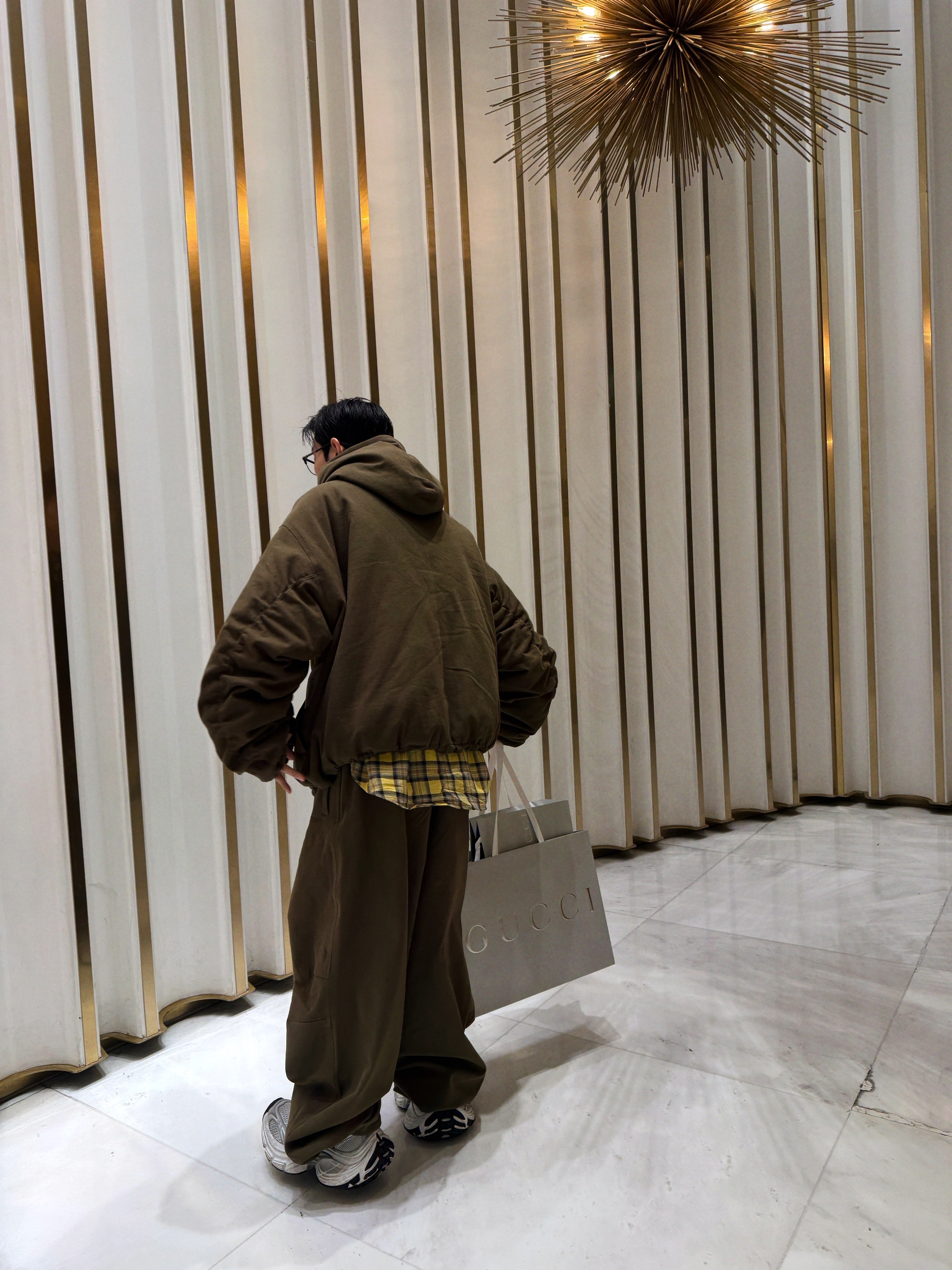 Nonnod Moleskin Shirring Bomber Khaki Brown, Nonnod Moleskin Track Pants Khaki Brown 착용 스타일 - 8