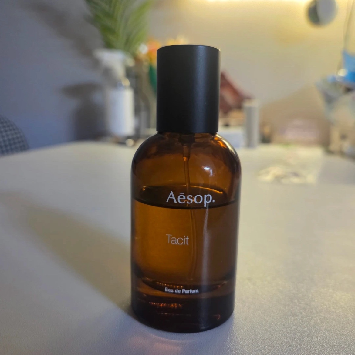 Aesop Tacit Eau De Parfum 50ml 착용 스타일