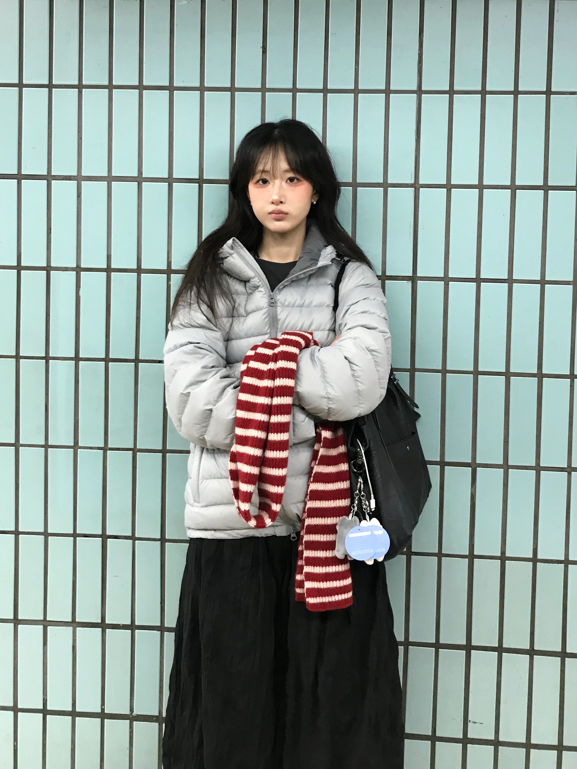 QT8 GARMENTS Duck Down Lightweight Jacket Light Grey 착용 스타일 - 6