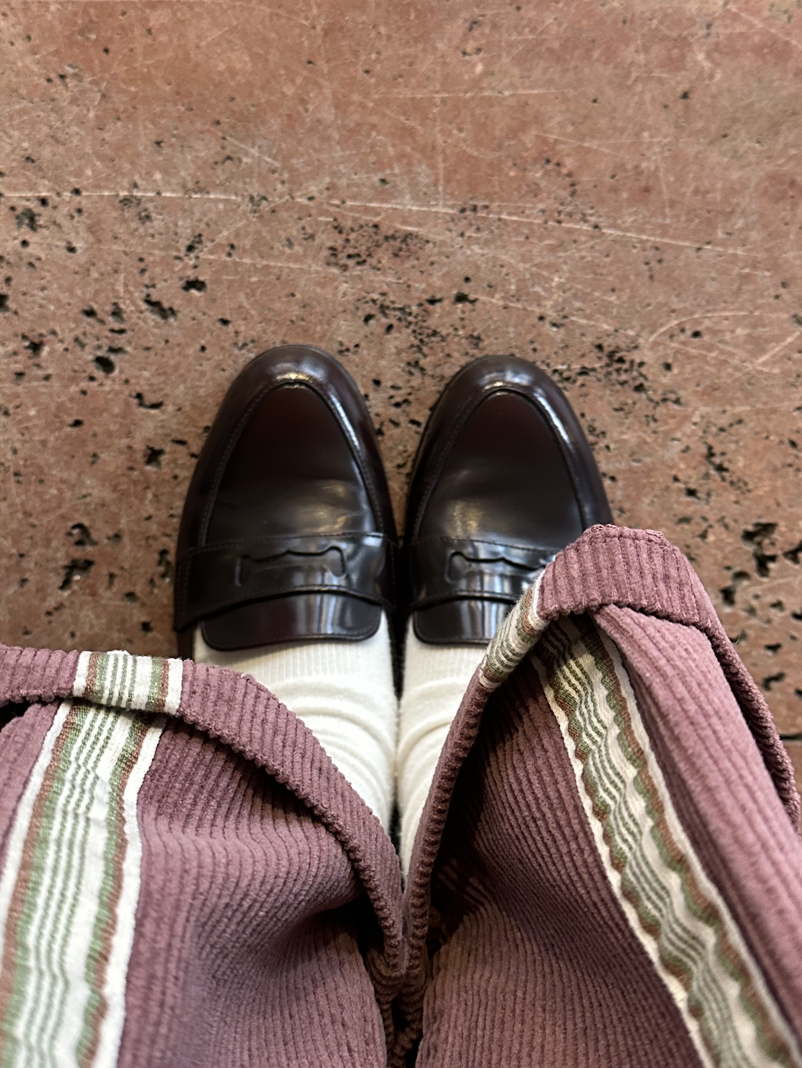 Haruta 158-DBROWN Leather Horsebit Loafer 착용 스타일 - 4