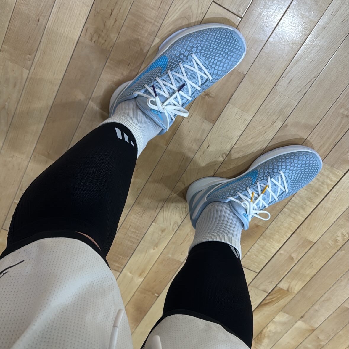 Nike Kobe 6 Protro Light Armory Blue White 착용 스타일