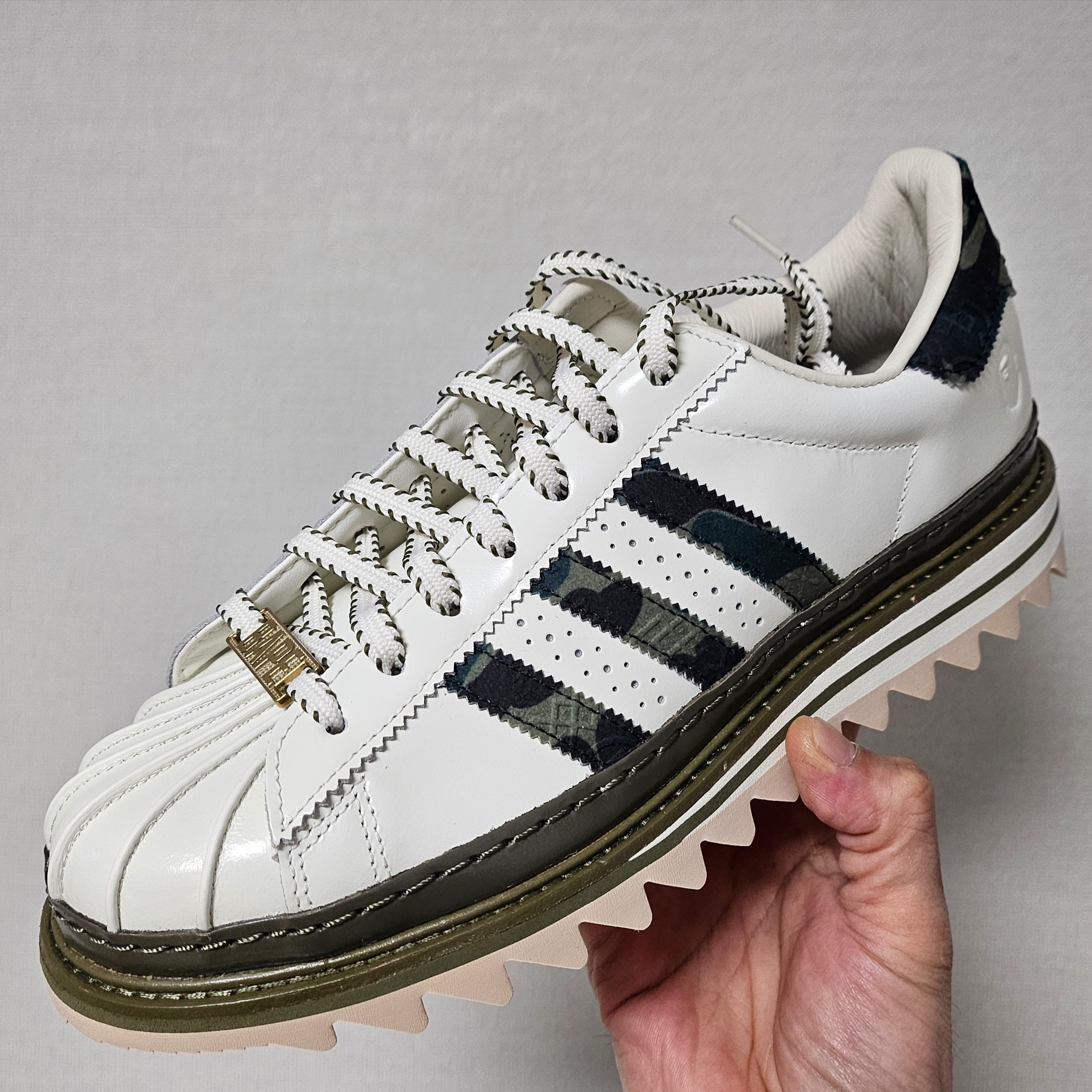 Adidas x BAPE x Edison Chen Clot Superstar Off White Branch 착용 스타일 - 2