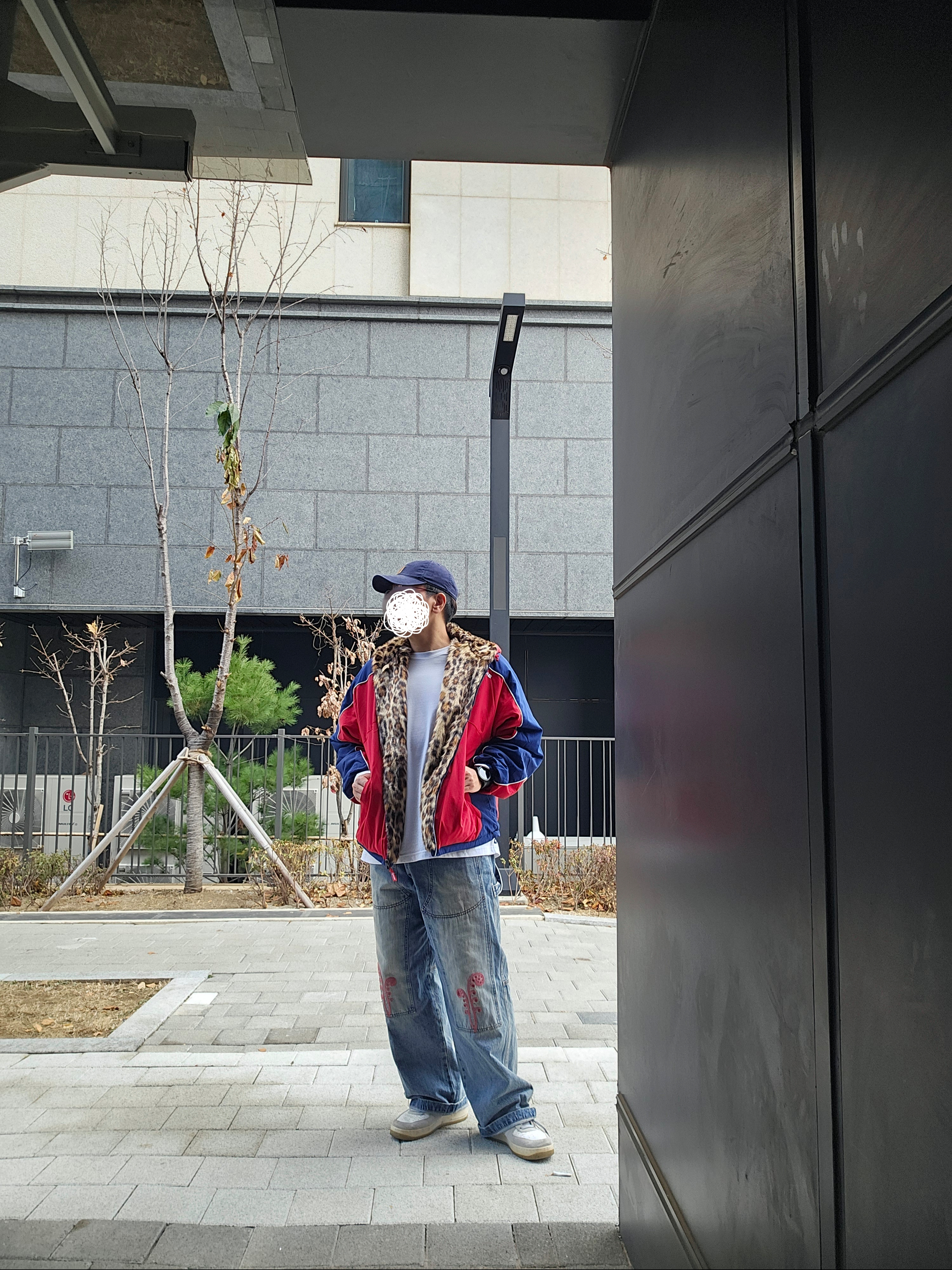 Supreme Faux Fur Reversible Hooded Track Jacket Red - 25SS 착용 스타일 - 2