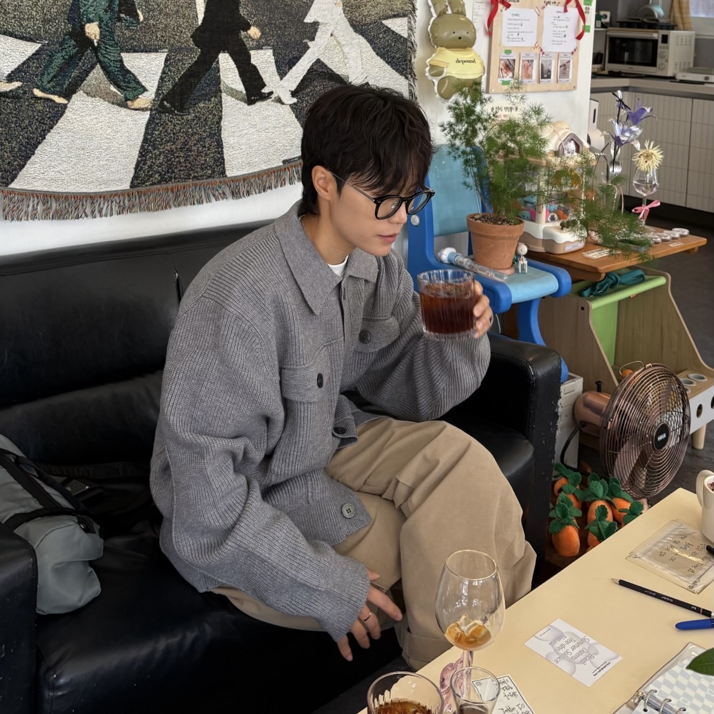 Gentle Monster Eddy 01 Black 착용 스타일
