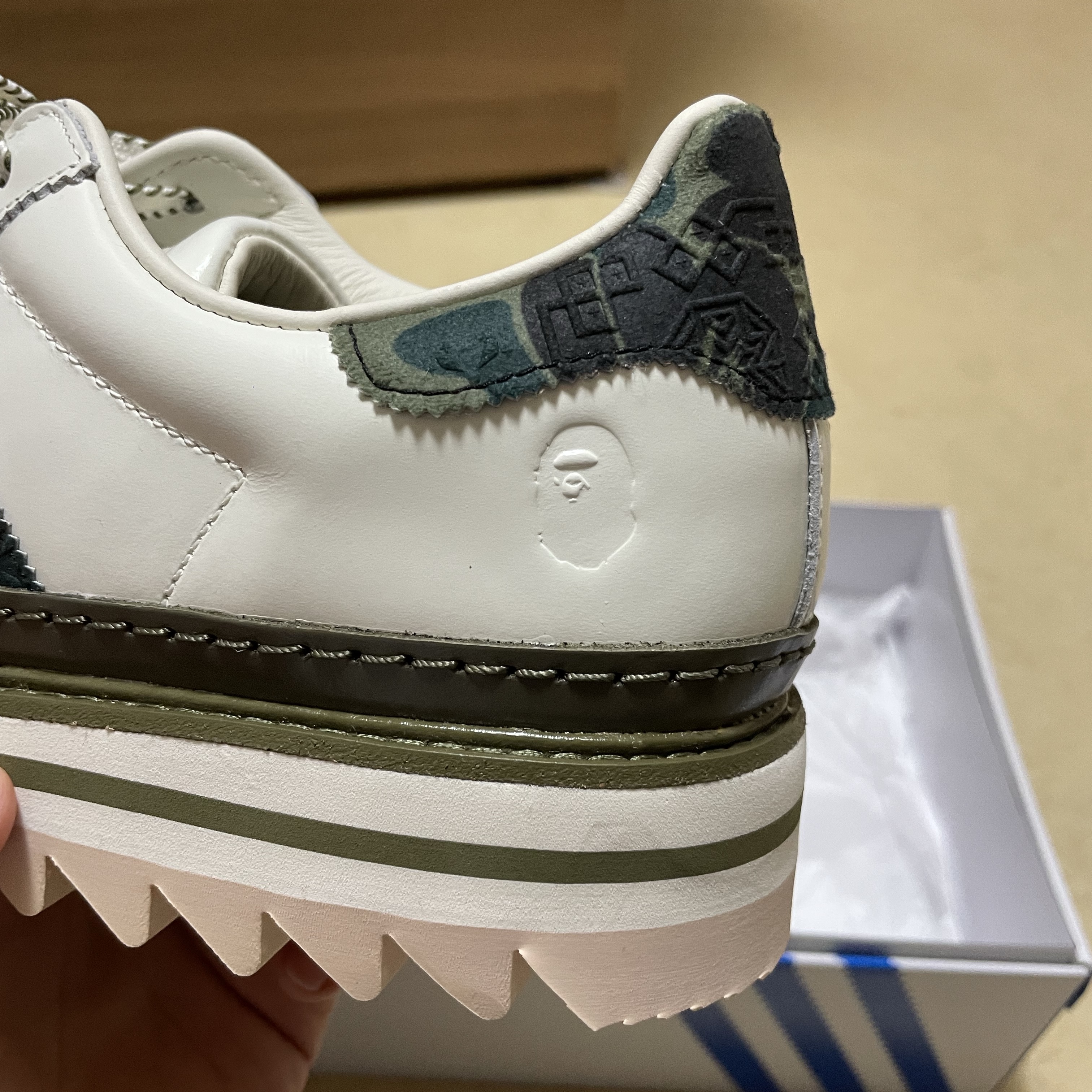 Adidas x BAPE x Edison Chen Clot Superstar Off White Branch 착용 스타일 - 4
