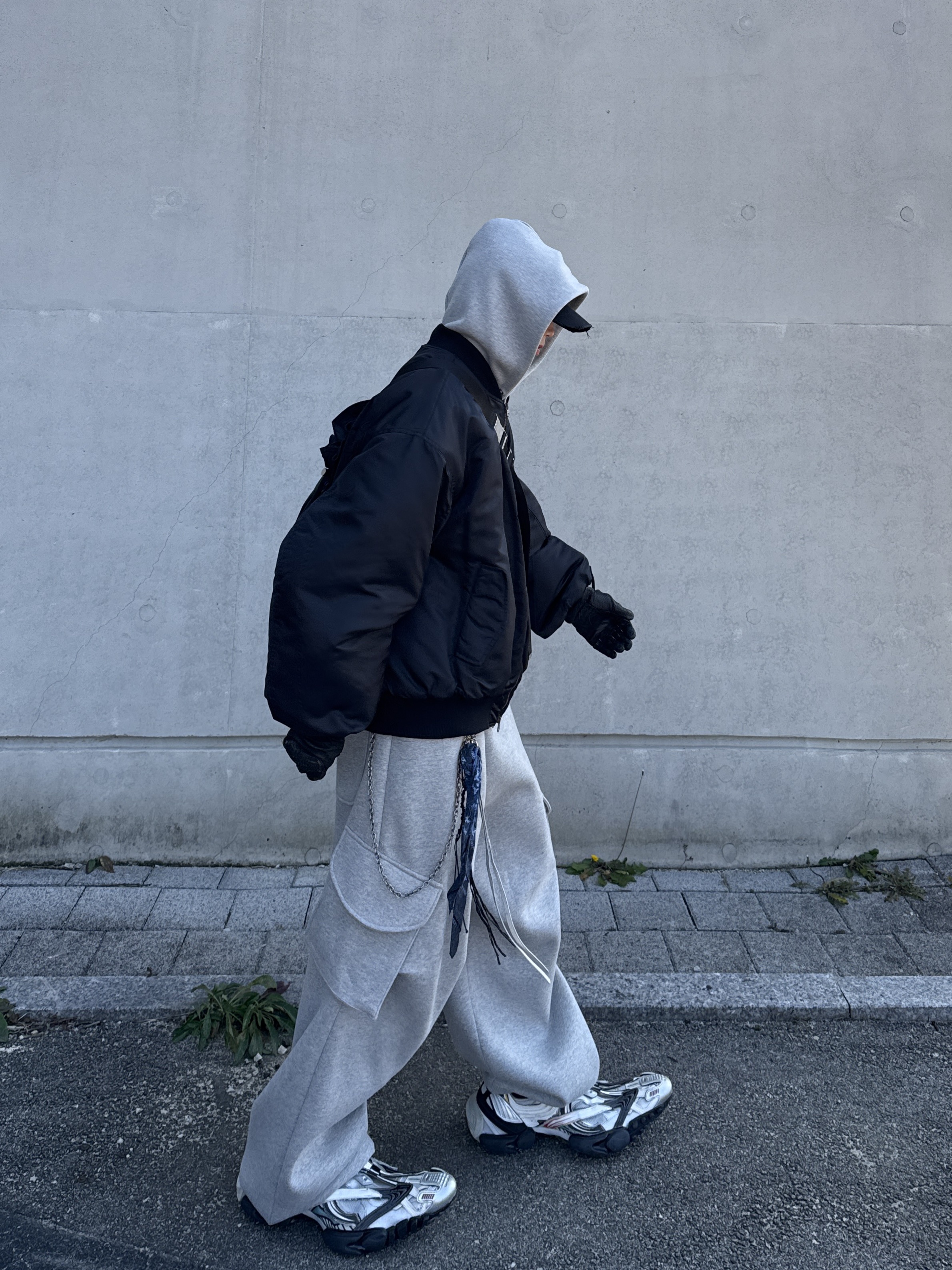 Civision by CSC Progressive Bomber Jacket Black, MJD X KOIN SEOUL Wide Cargo Sweat Pants 착용 스타일 - 6