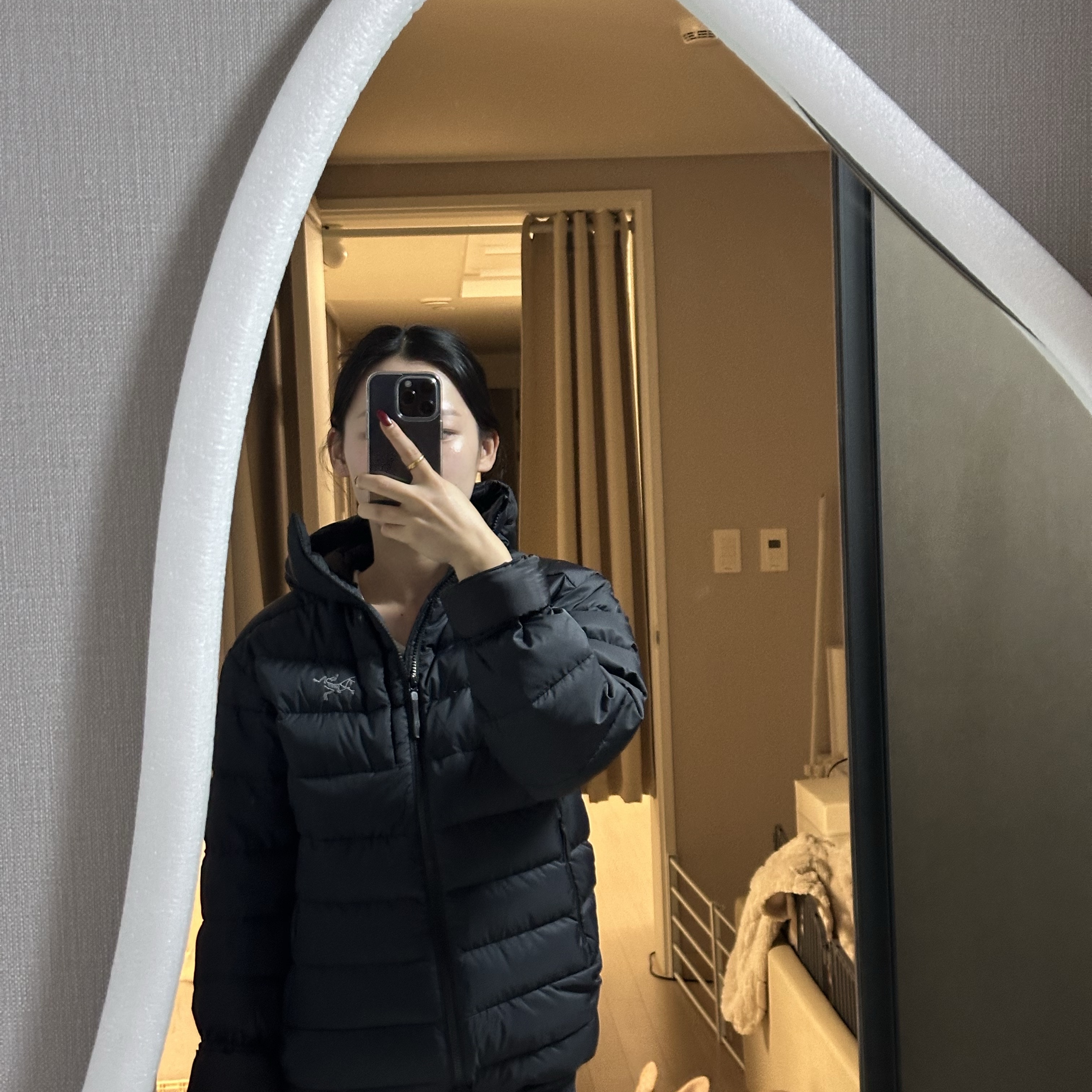 Arc'teryx Thorium Hoody Black 착용 스타일 - 4