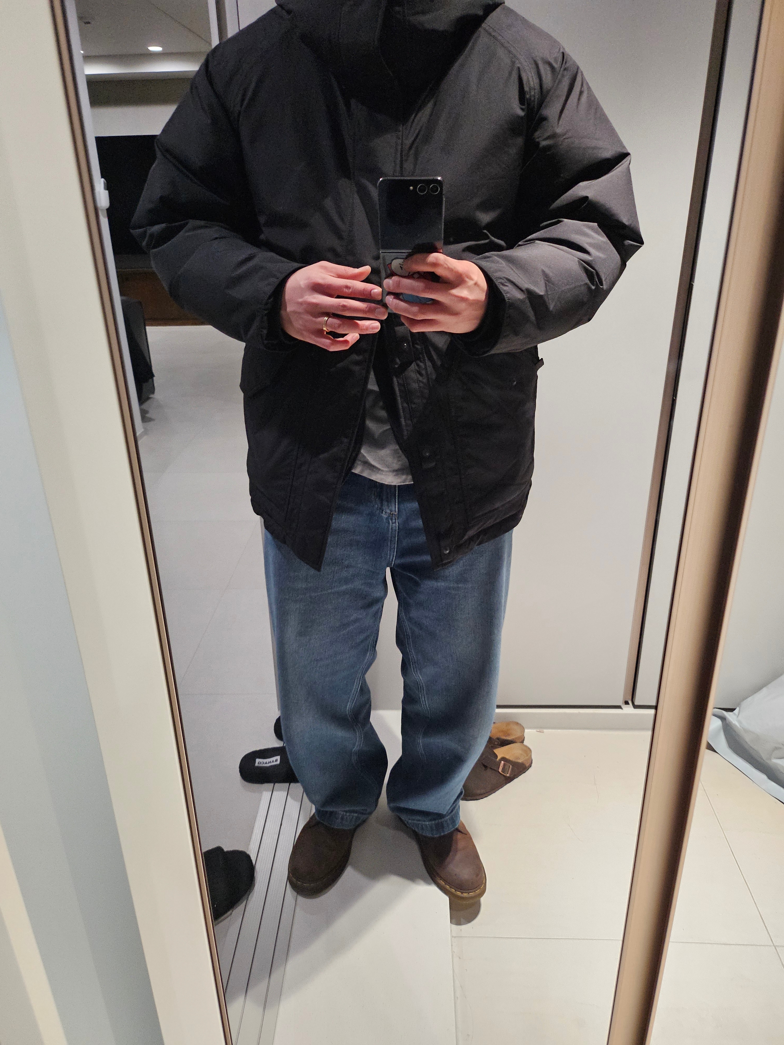 Carhartt WIP Brandon Pants Blue Worn Washed, [FW25] moif Baggy Zip Hooded Sweat Black 착용 스타일 - 1