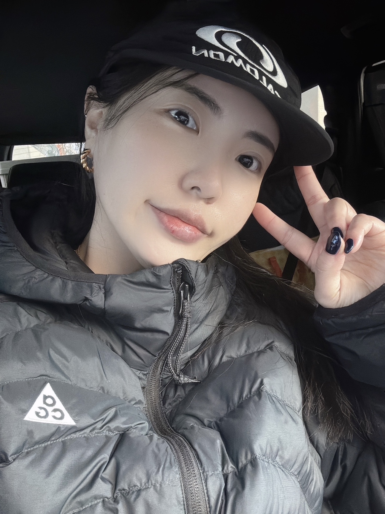 Nike ACG Lava Flow Therma-Fit ADV Jacket Black Summit White - Asia, Salomon Link 6 Panel Cap Black 착용 스타일 - 1