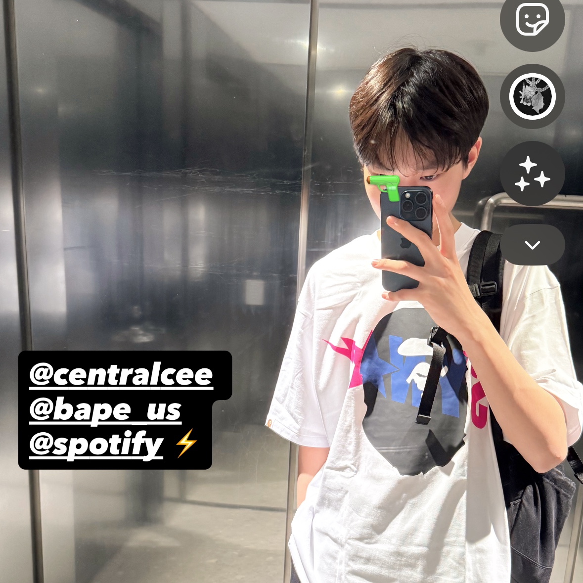 BAPE x Spotify x SYNA World By Central Cee Ape Head Relaxed Fit T-Shirt White 착용 스타일