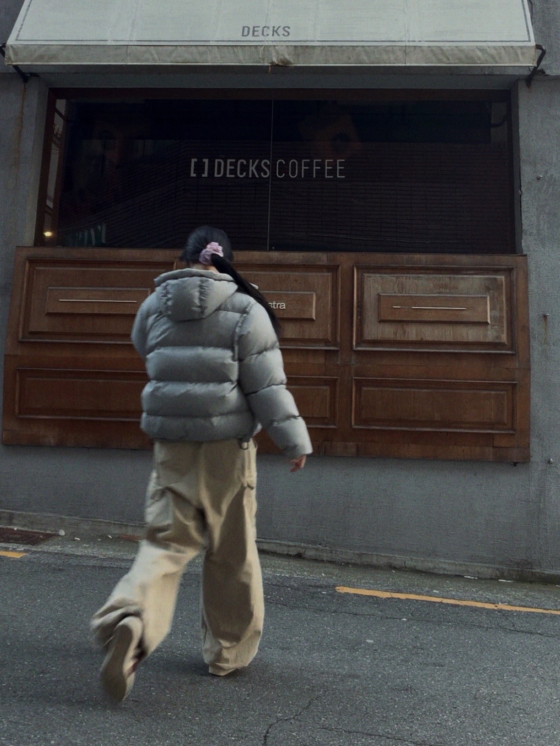 QT8 GARMENTS Duck Down Heavyweight Hoodie Jacket Greyed Skyblue 착용 스타일 - 4