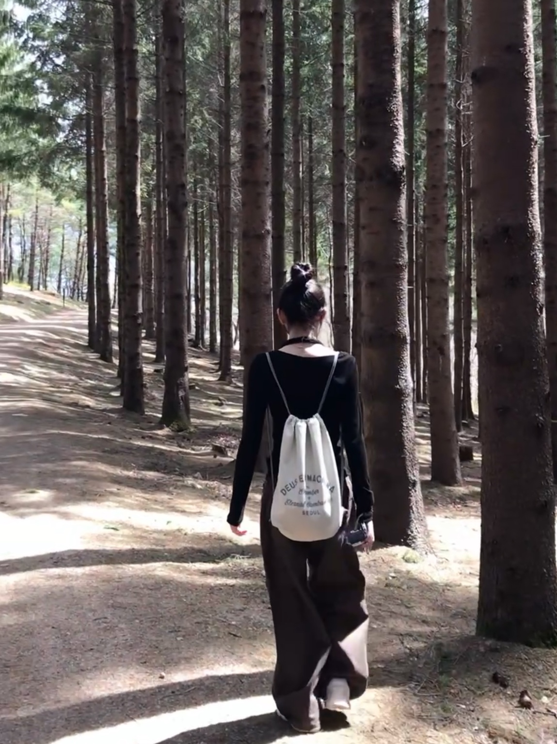 Deus Ex Machina String Bag Ivory 착용 스타일 - 3