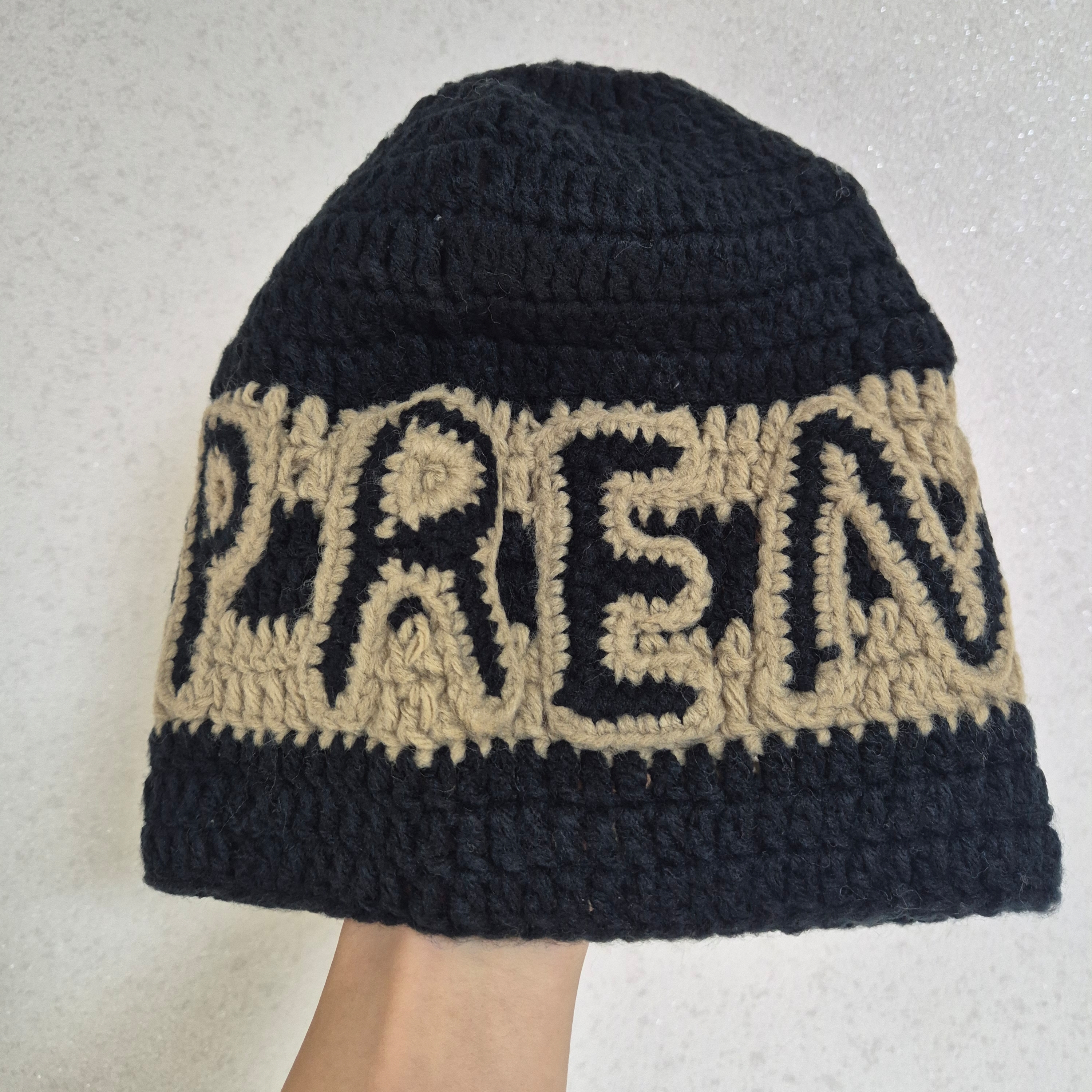 Supreme Crochet Logo Beanie Black - 25FW 착용 스타일 - 2