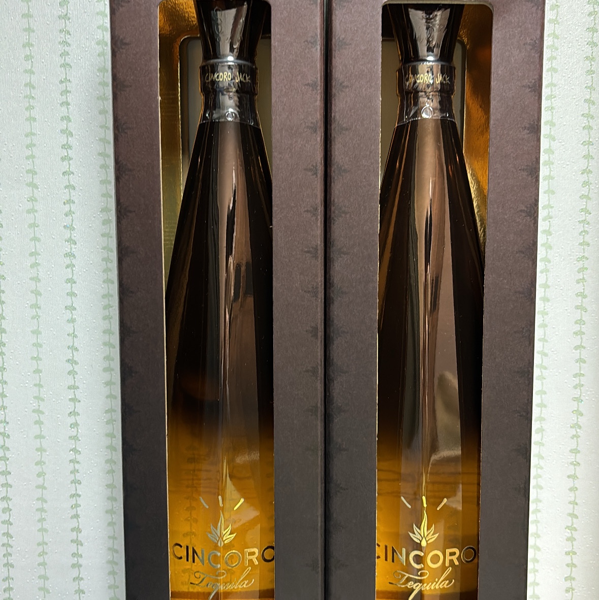 CINCORO JACK  : TRAVIS SCOTT X CINCORO LIMITED EDITION AÑEJO 착용 스타일