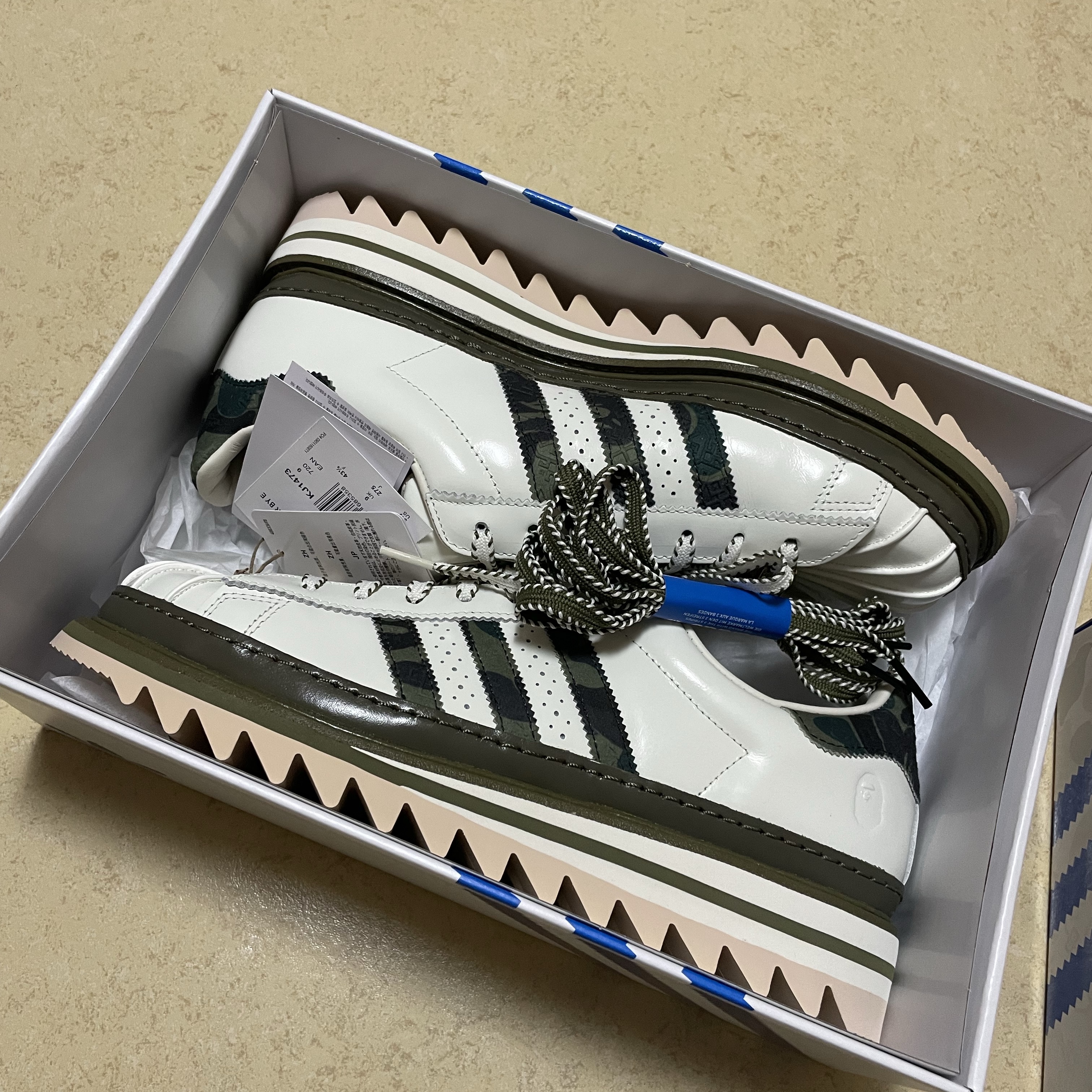 Adidas x BAPE x Edison Chen Clot Superstar Off White Branch 착용 스타일 - 3
