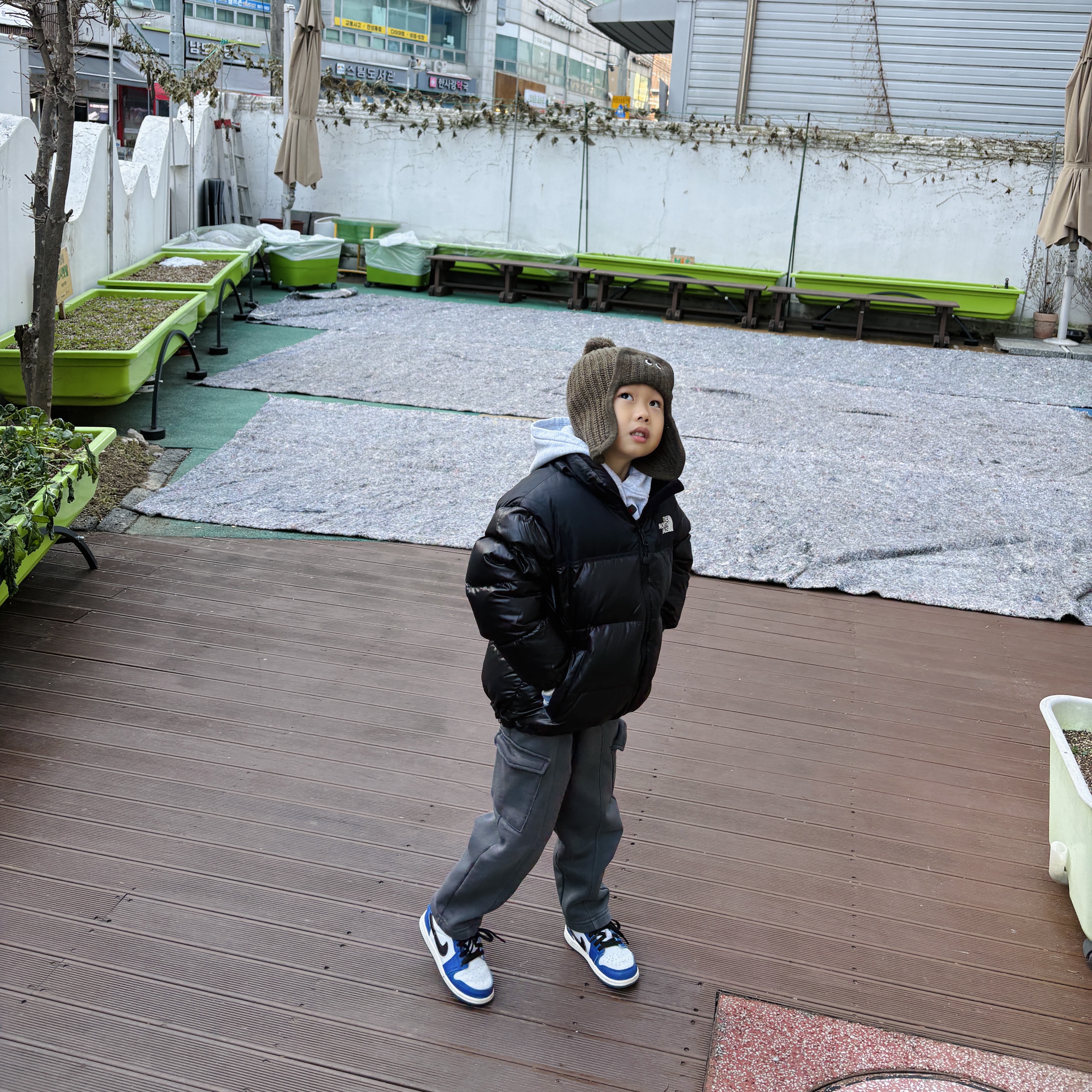(Kids) The North Face 1996 Eco Nuptse Down Jacket Real Black, (TD) Jordan 1 Retro Low OG Game Royal 착용 스타일 - 3
