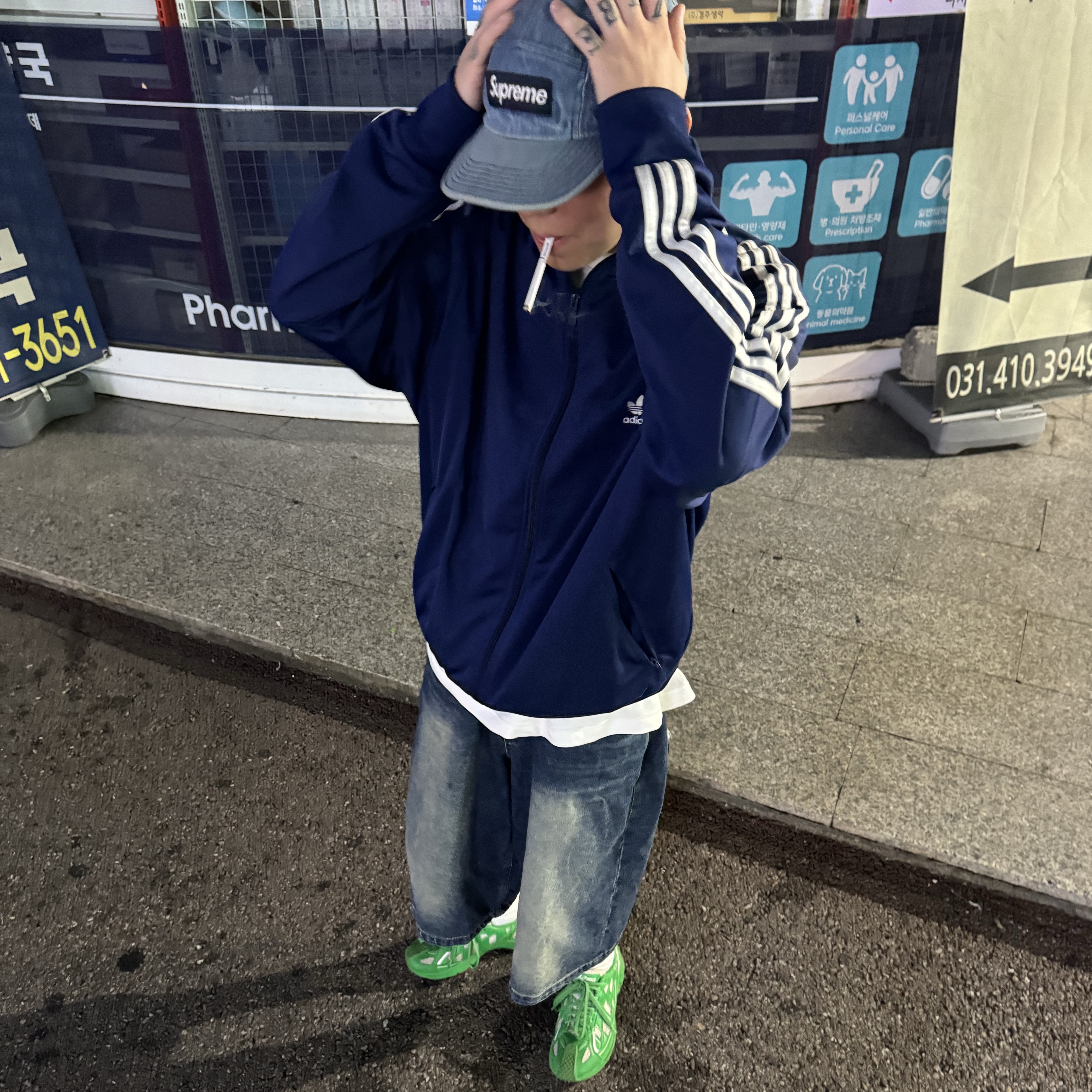 Supreme Washed Chino Twill Camp Cap Denim - 25FW, Adidas Adicolor Classic Firebird Track Top Night Indigo - US Sizing 착용 스타일