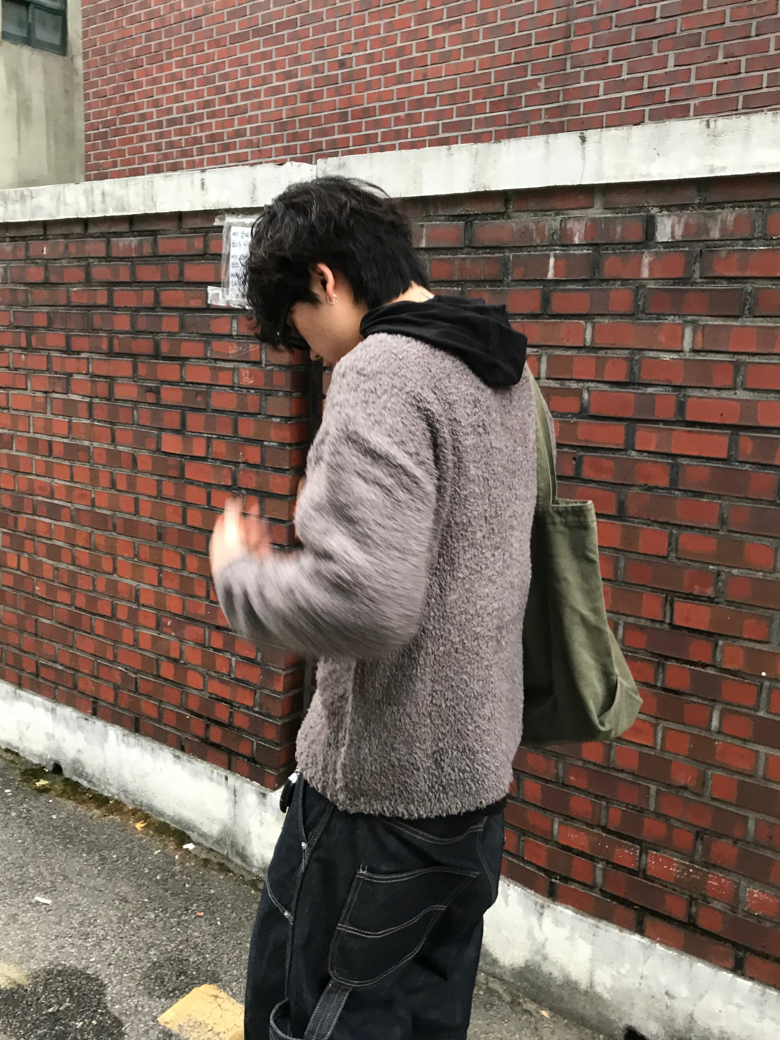 GRAILZ x KOIN SEOUL Carpenter Raw Denim Pants Indigo, Balenciaga Steroid Derby Black 착용 스타일 - 2