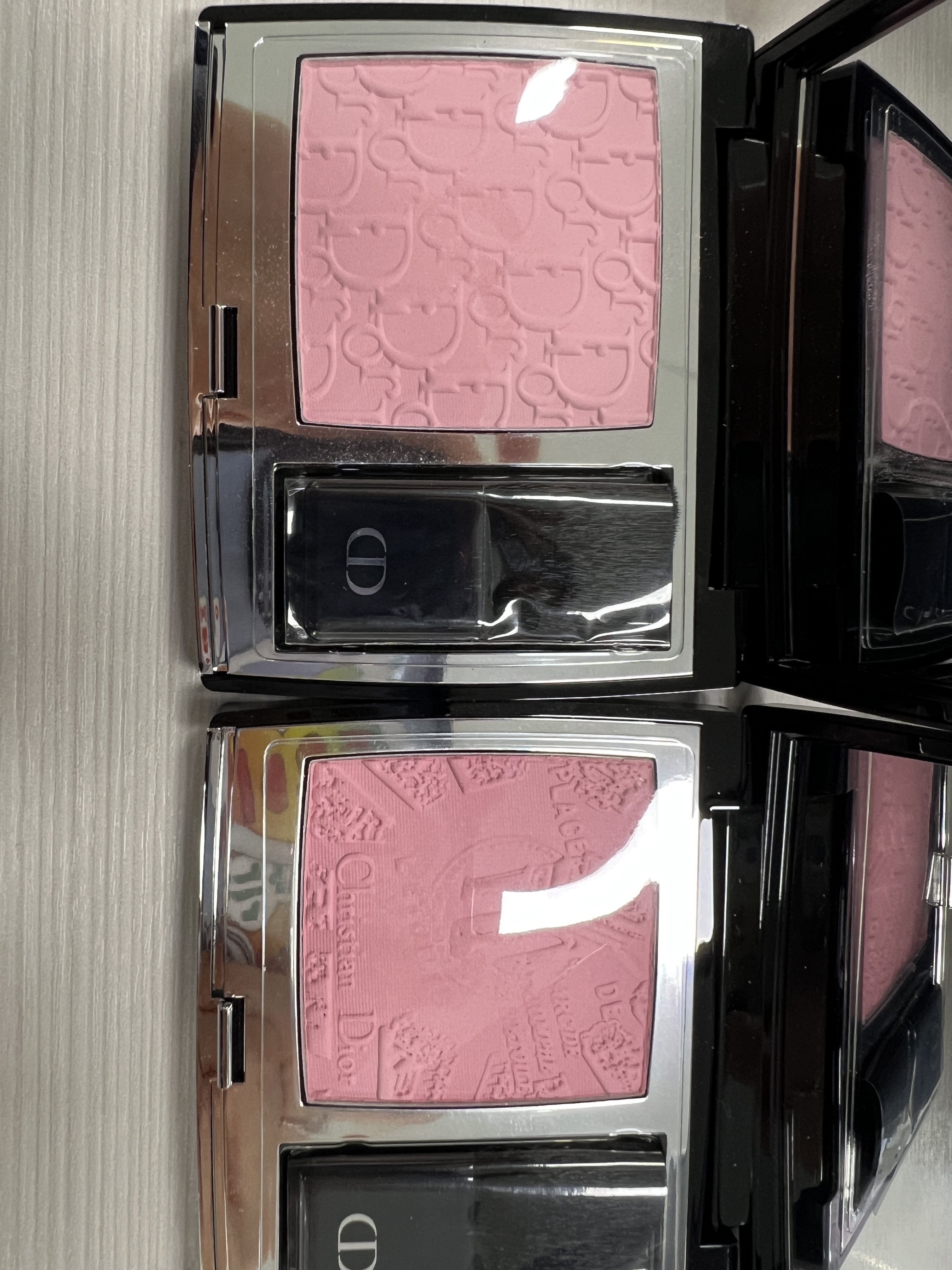 Dior Rouge Blush Pinkmania 271 Pinkmania Limited Edition, Dior Rouge Blush 388 Triomphe Limited Edition 착용 스타일 - 3