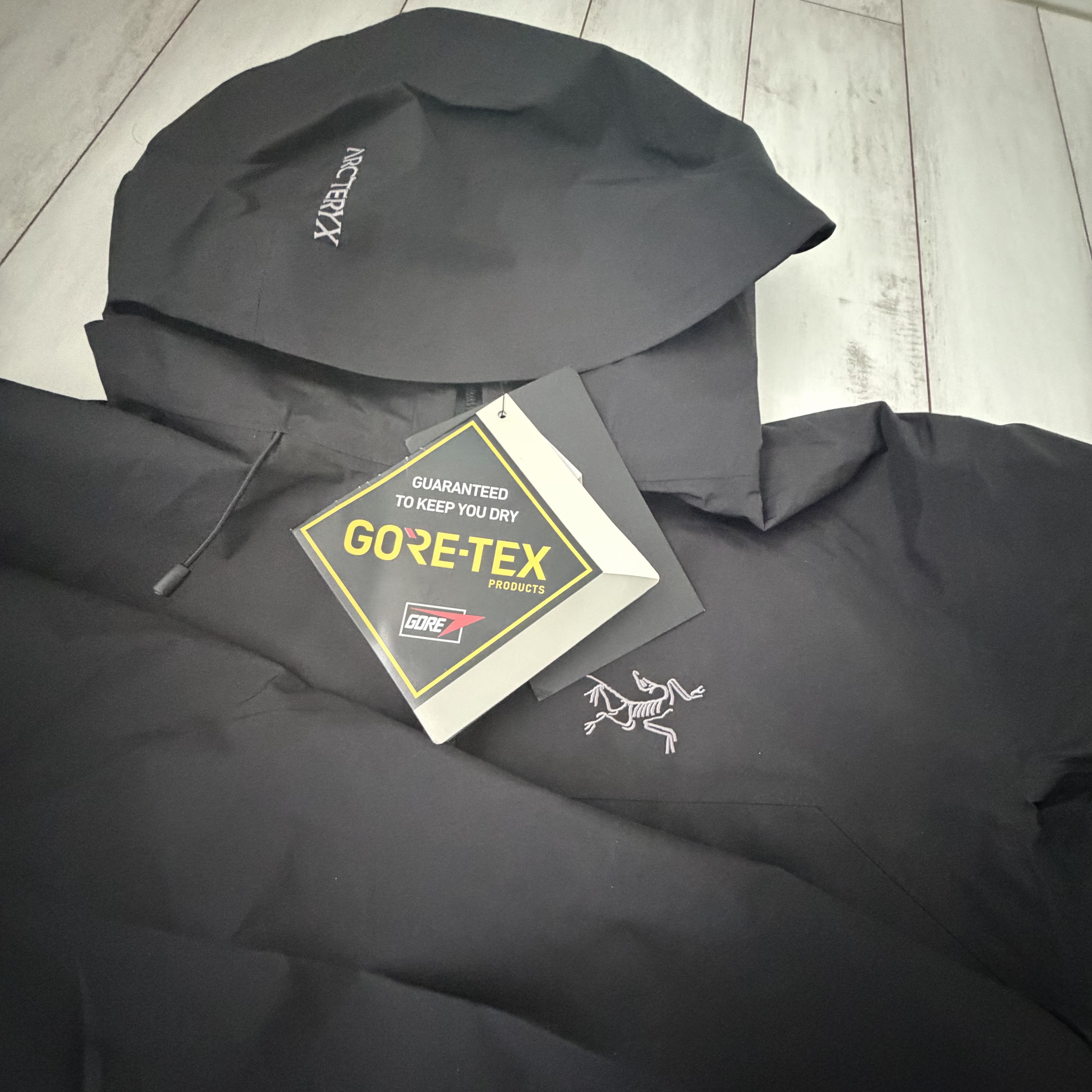 Arc'teryx Beta Jacket Black 착용 스타일