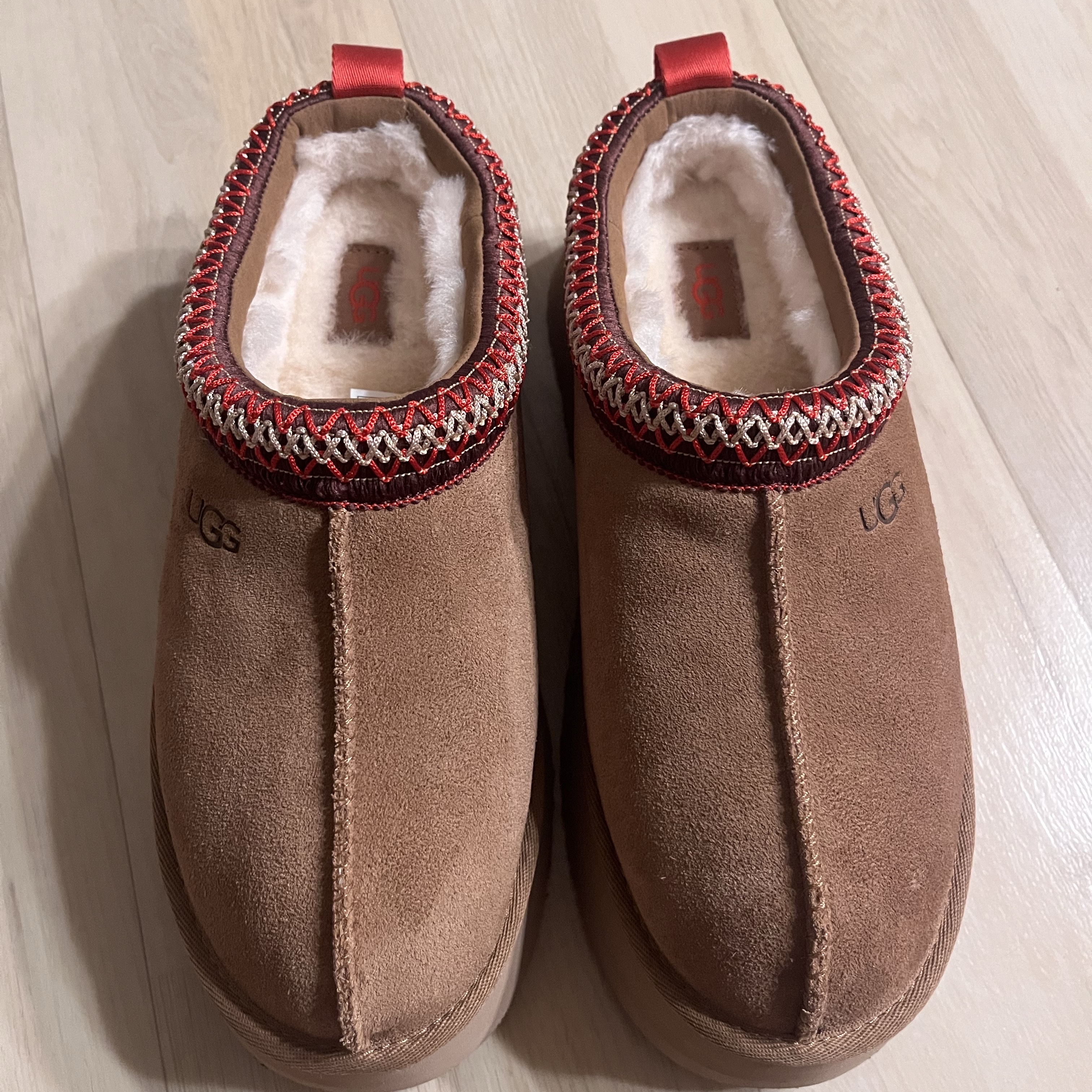 (W) UGG Tazz II Chestnut 착용 스타일