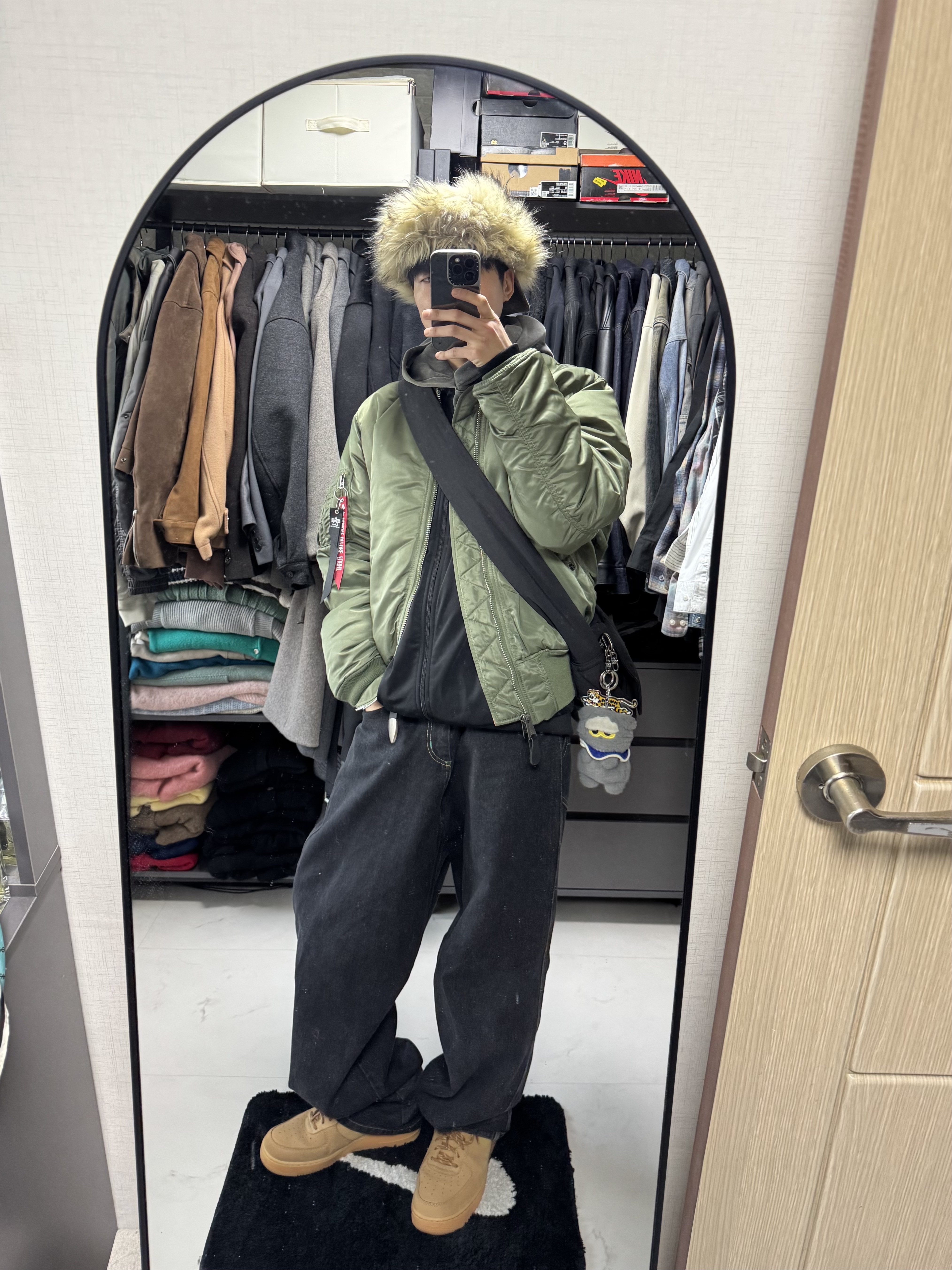 Open Yy Faux Fur Corduroy Earflap Cap Khaki, Zo&Friends Zoa Plush Keyring Grey 착용 스타일 - 5