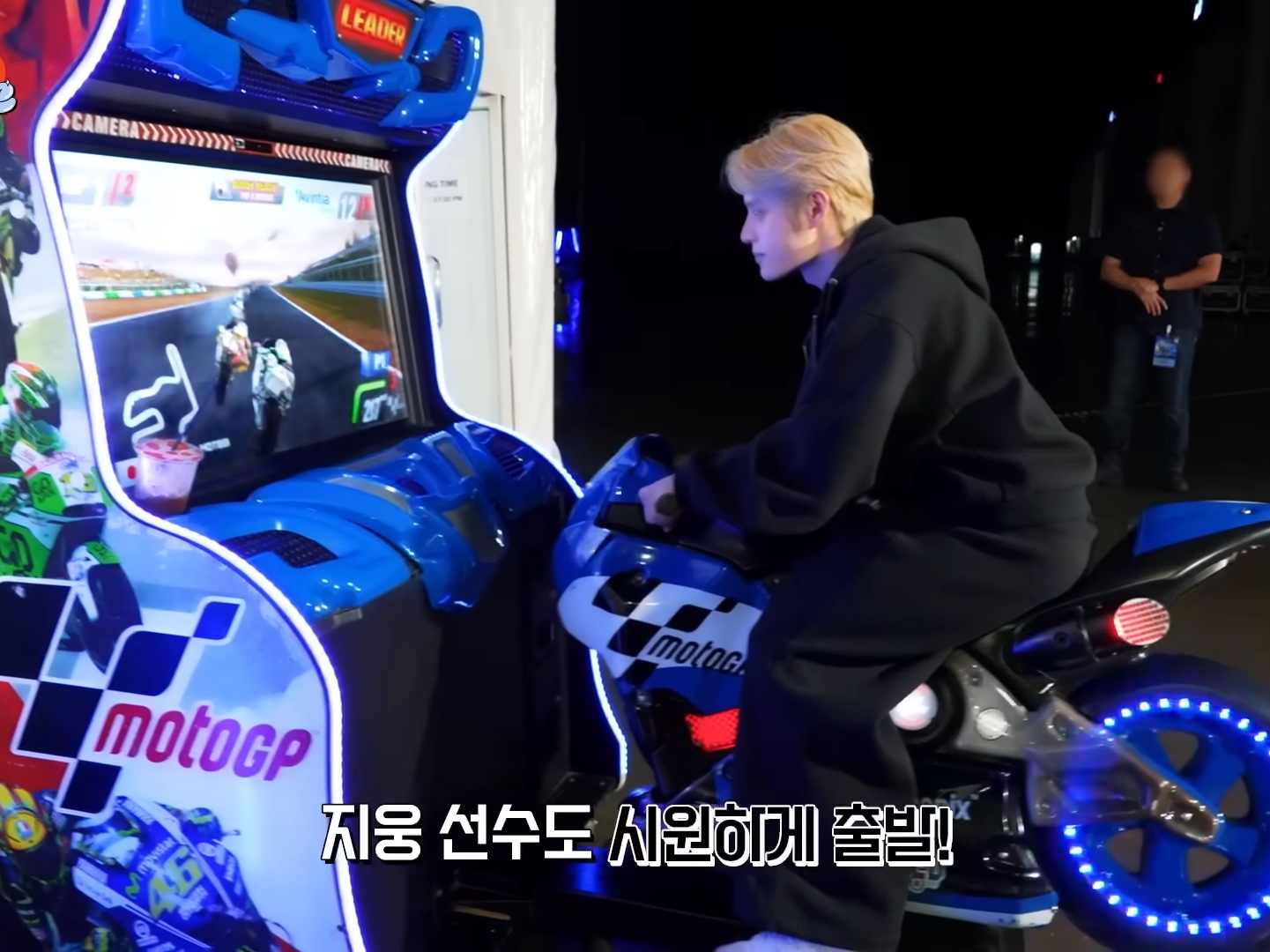 Nonnod Scuba Zip Hoodie Black, Nonnod Scuba Pajama Pants Black 착용 스타일 - 4