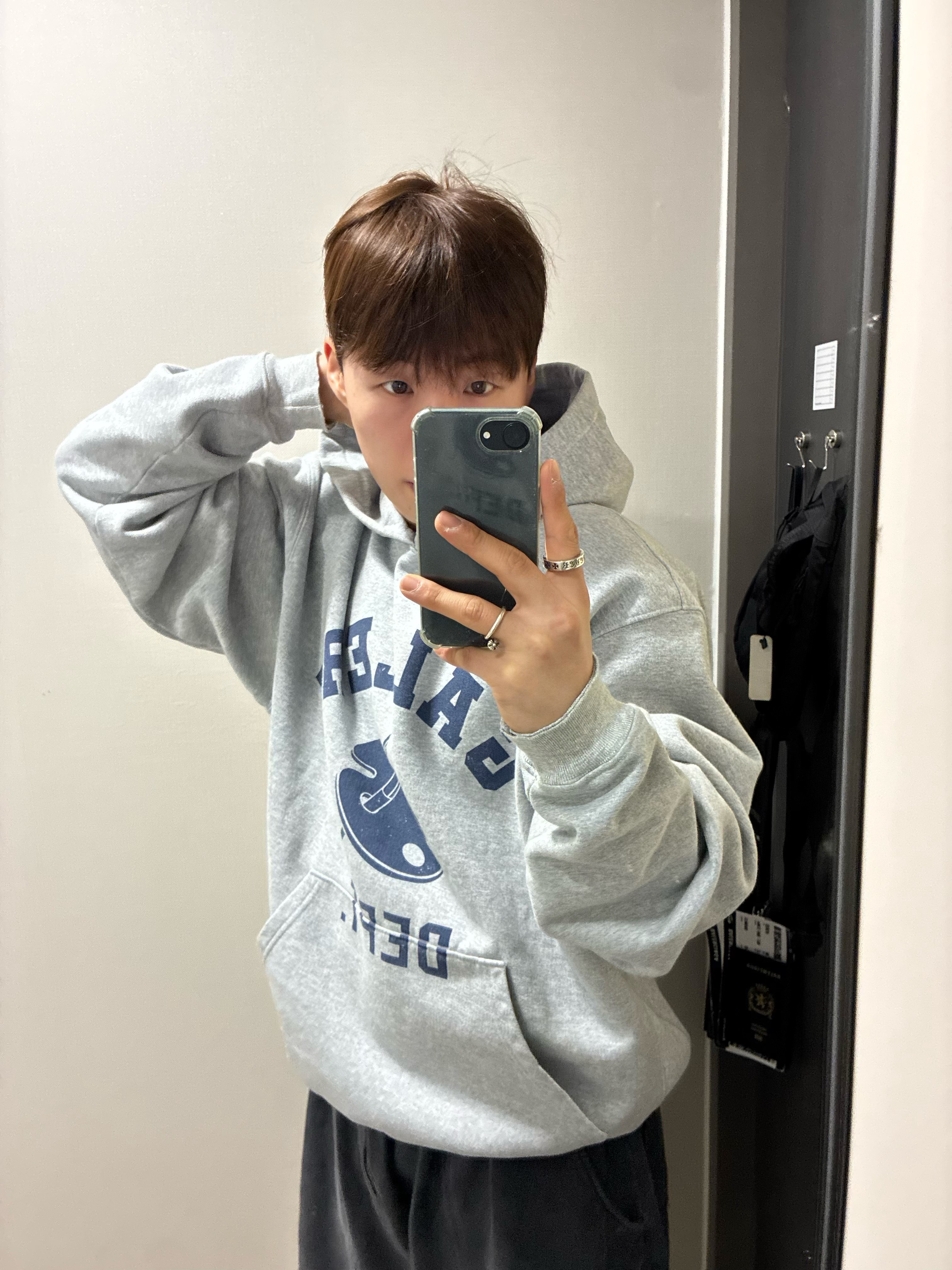 Gallery Dept. 90'S GD Logo Hoodie Vintage Black 착용 스타일 - 2