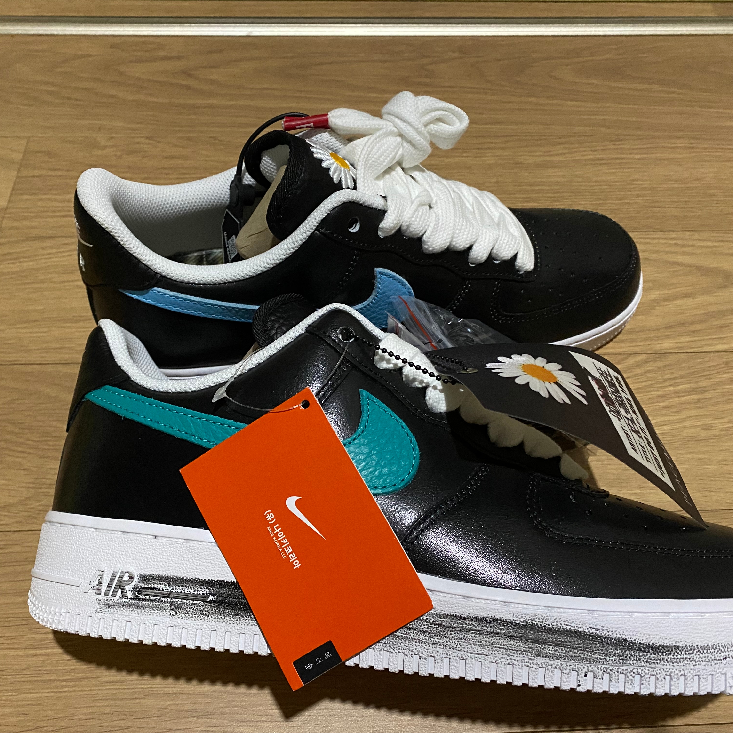 Nike x Peaceminusone Air Force 1 Low Para-Noise 3.0 Black and Multicolor 착용 스타일