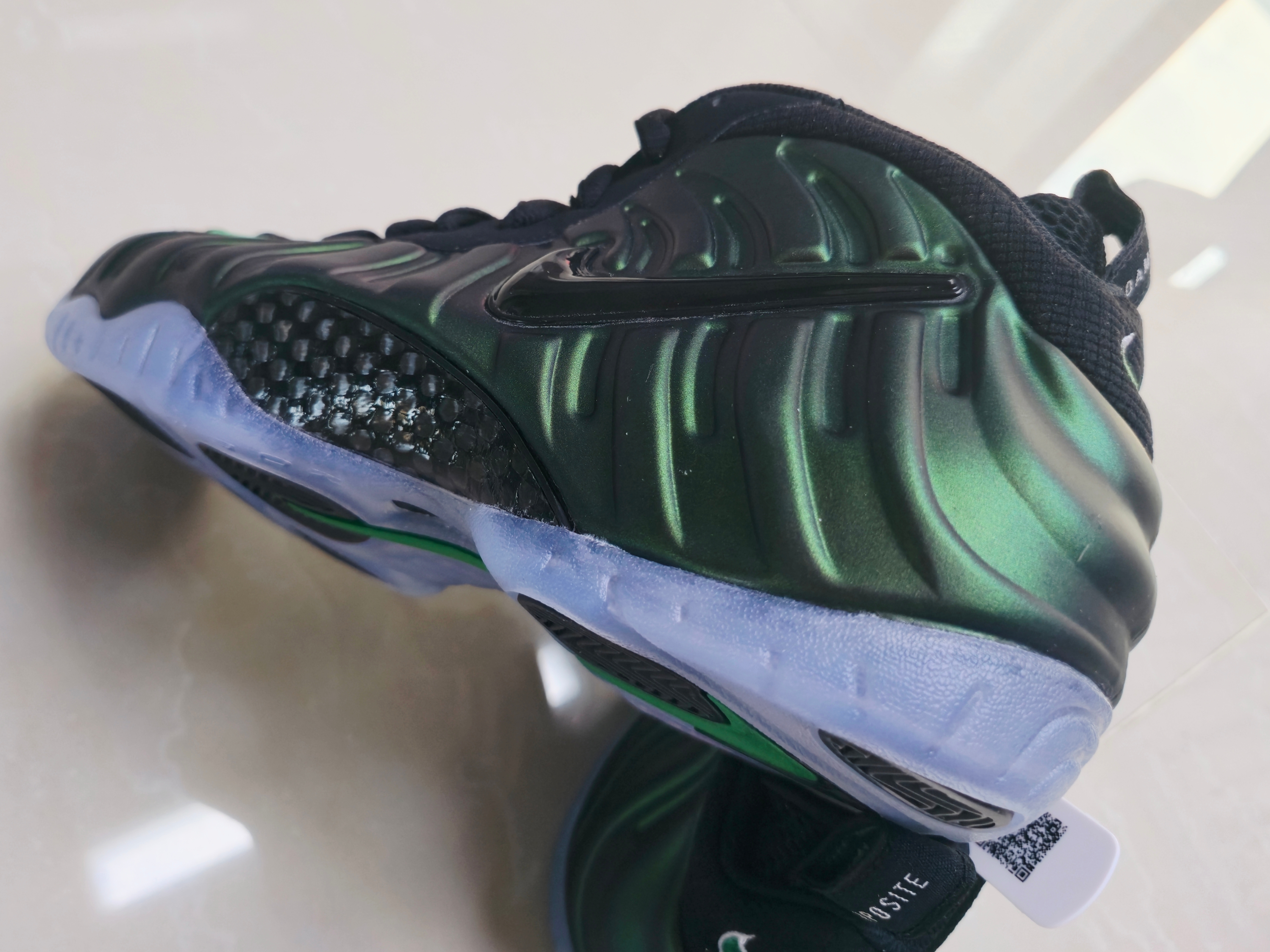 Nike Air Foamposite Pro Pine Green Black 착용 스타일 - 2