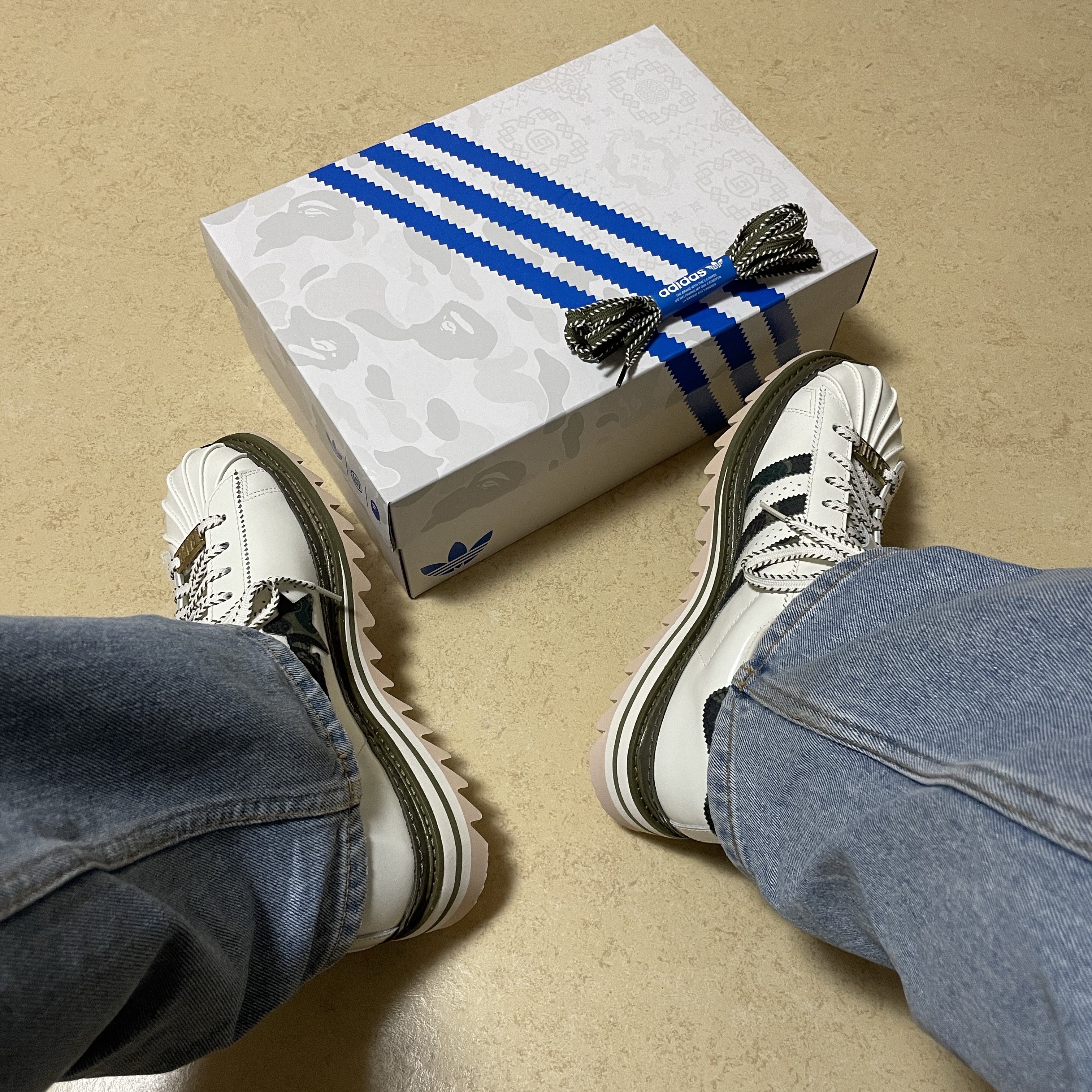 Adidas x BAPE x Edison Chen Clot Superstar Off White Branch 착용 스타일 - 1