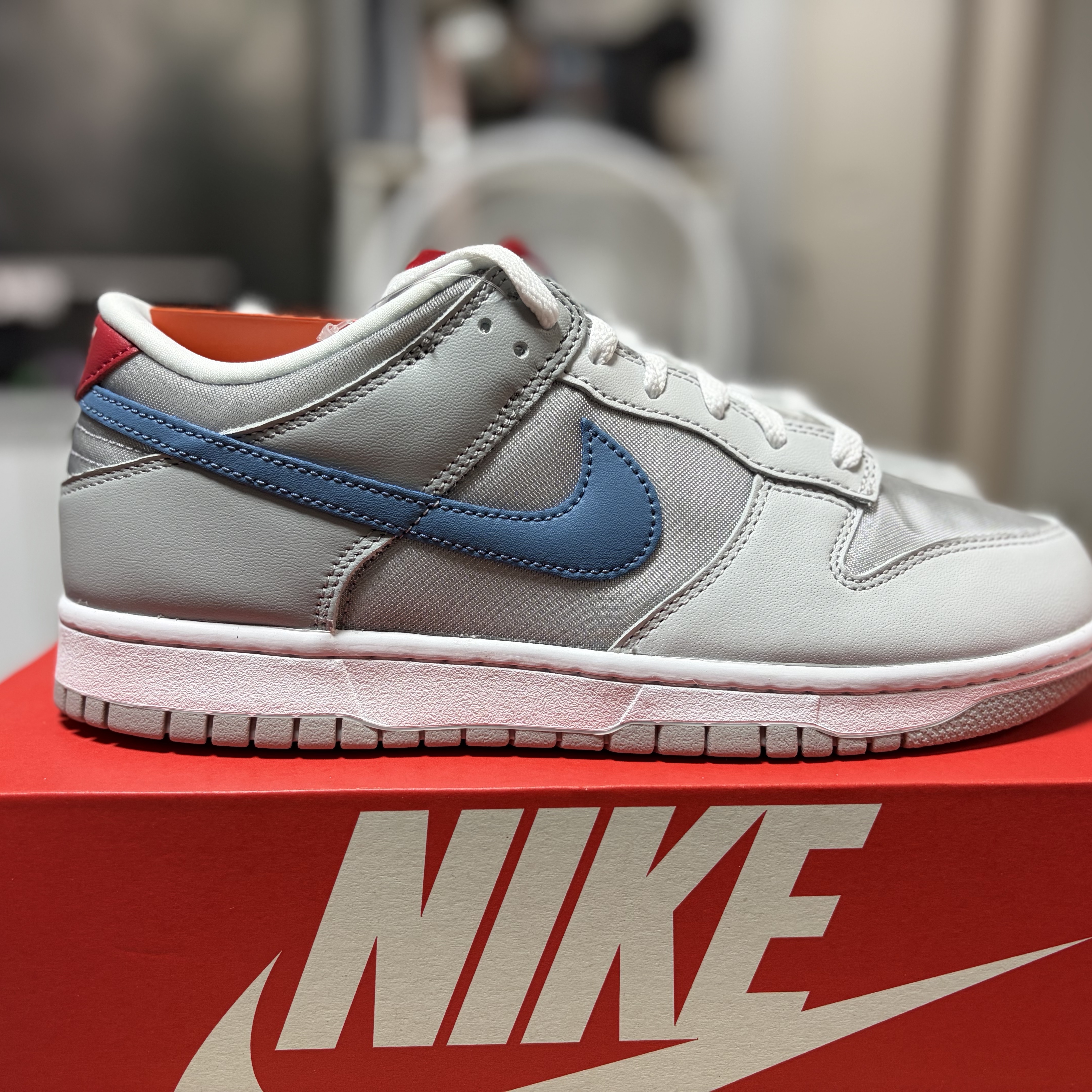 Nike Dunk Low Silver Blue 착용 스타일 - 3