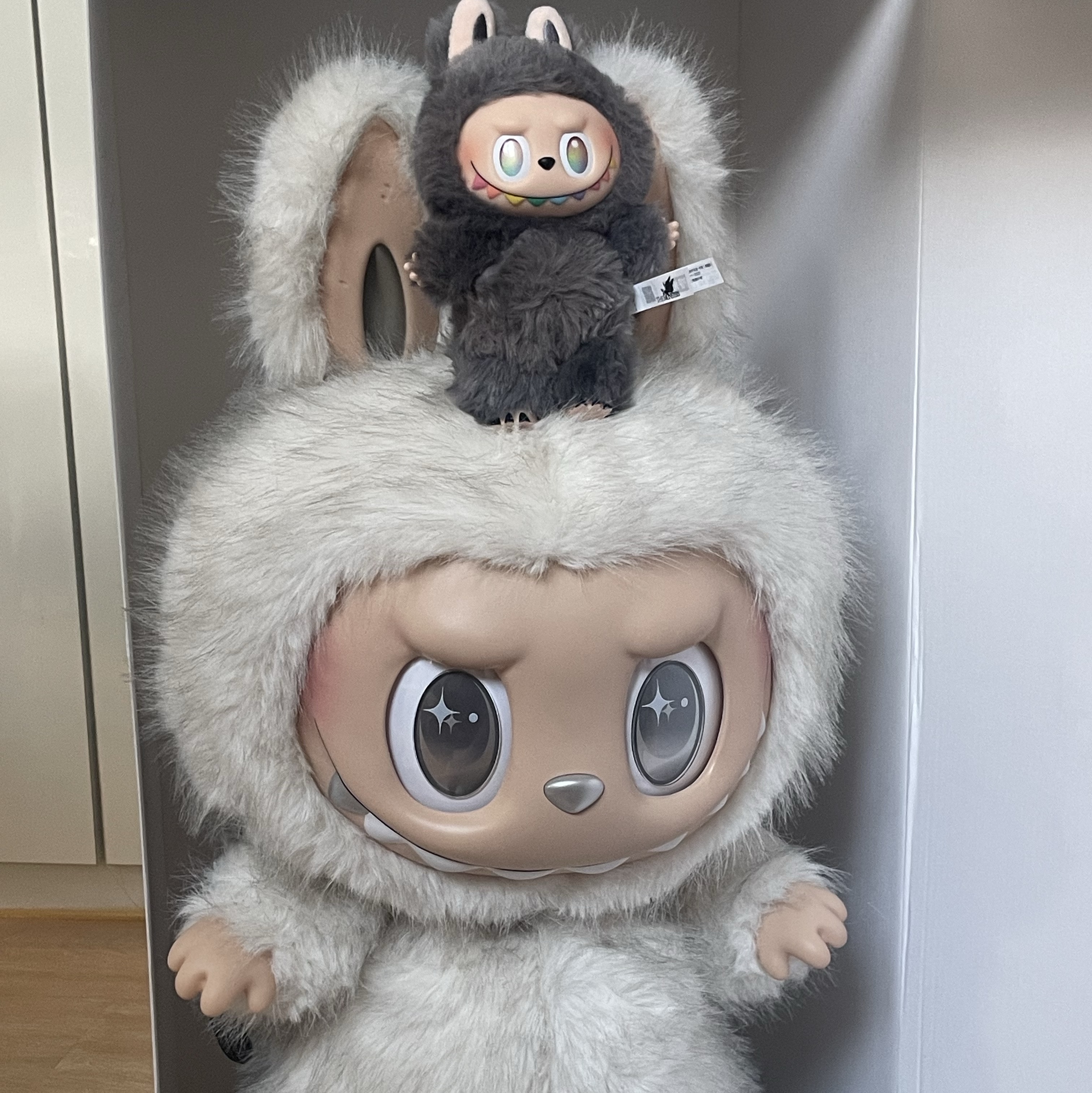 Pop Mart Labubu The Monsters Highlight Series ID Keyring (Opened Case), Pop Mart The Monsters Zimomo Angel In Clouds Vinyl Face Doll 착용 스타일 - 2