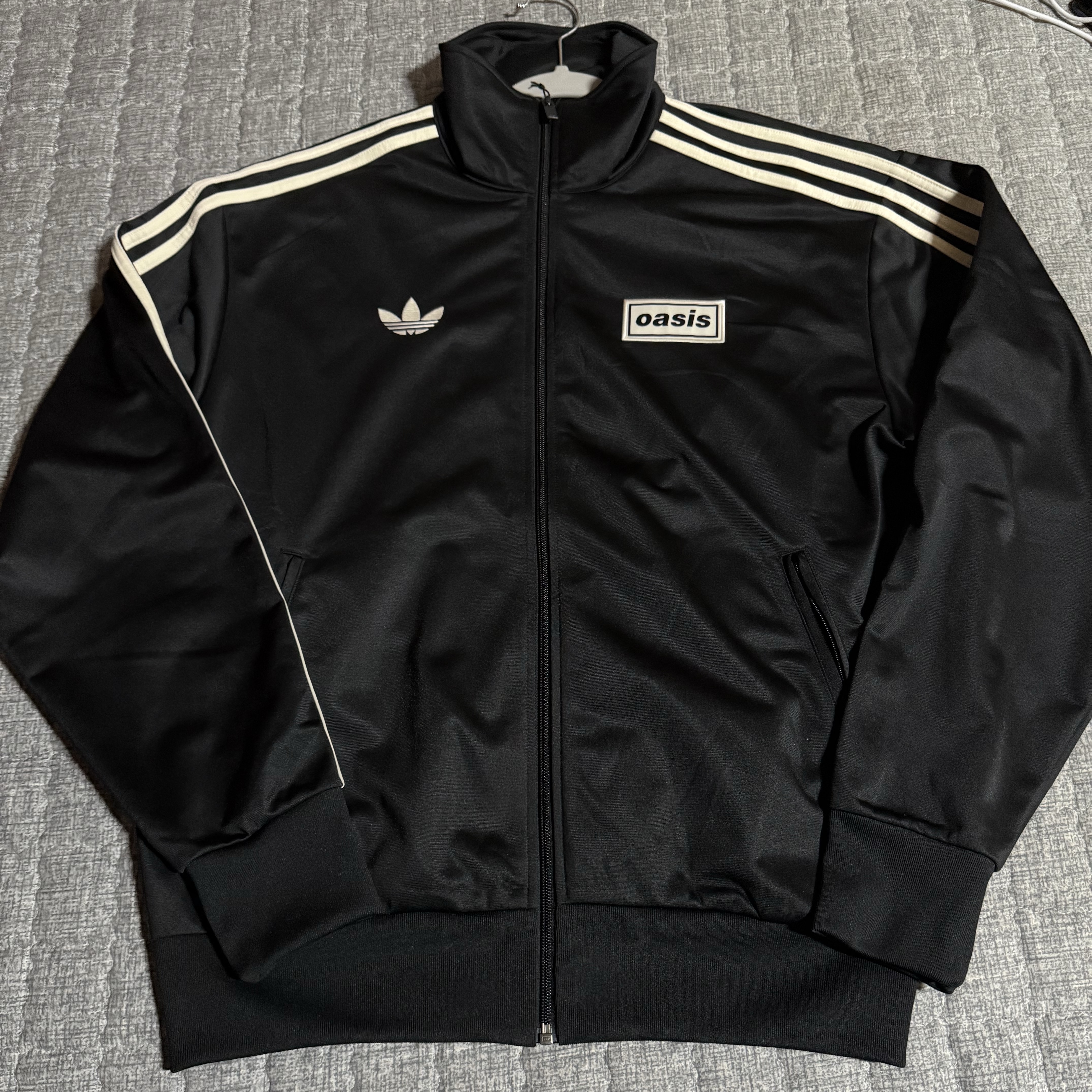 Adidas x Oasis Tour Firebird Track Top Black - KR Sizing 착용 스타일 - 1