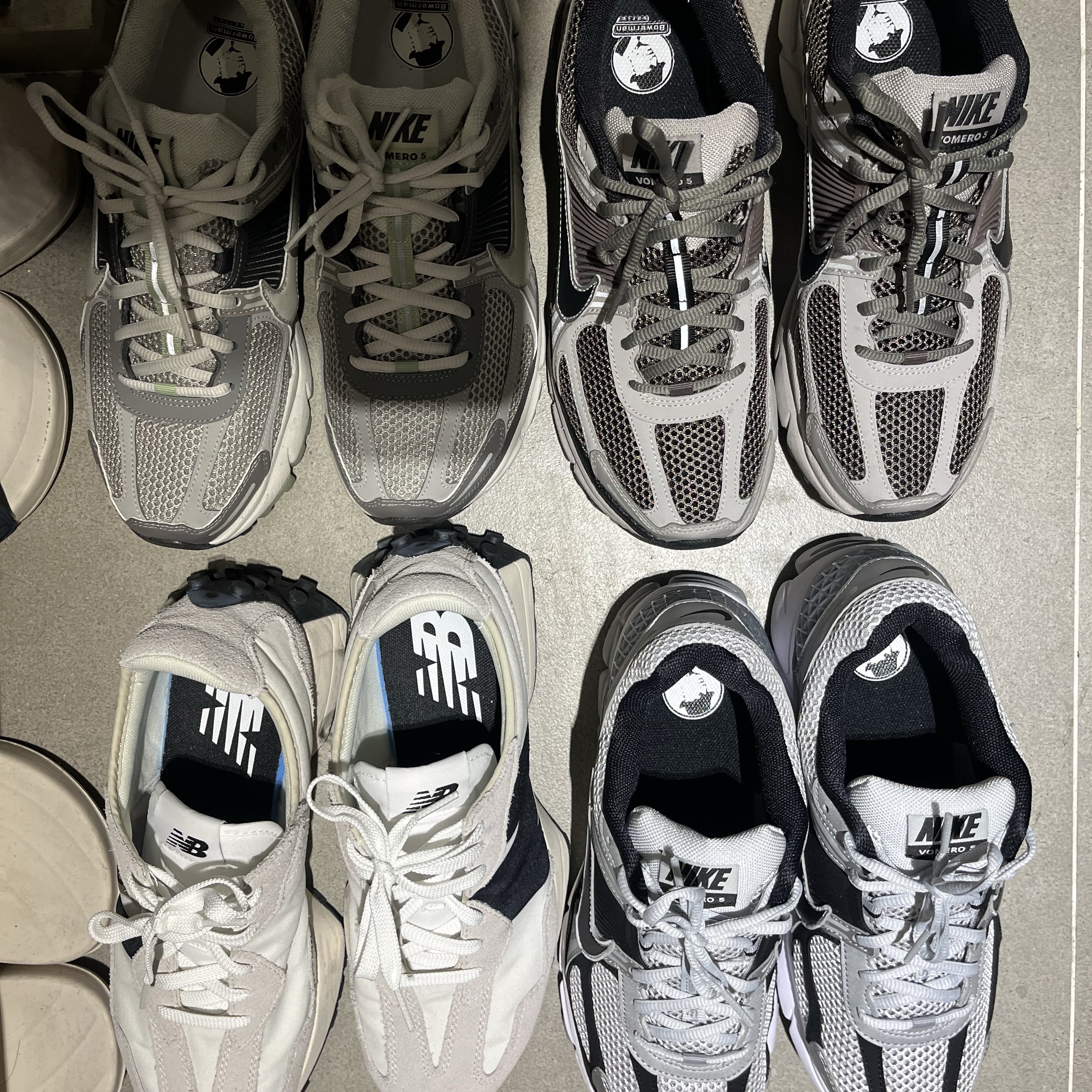 Nike Zoom Vomero 5 Metallic Silver Black 착용 스타일