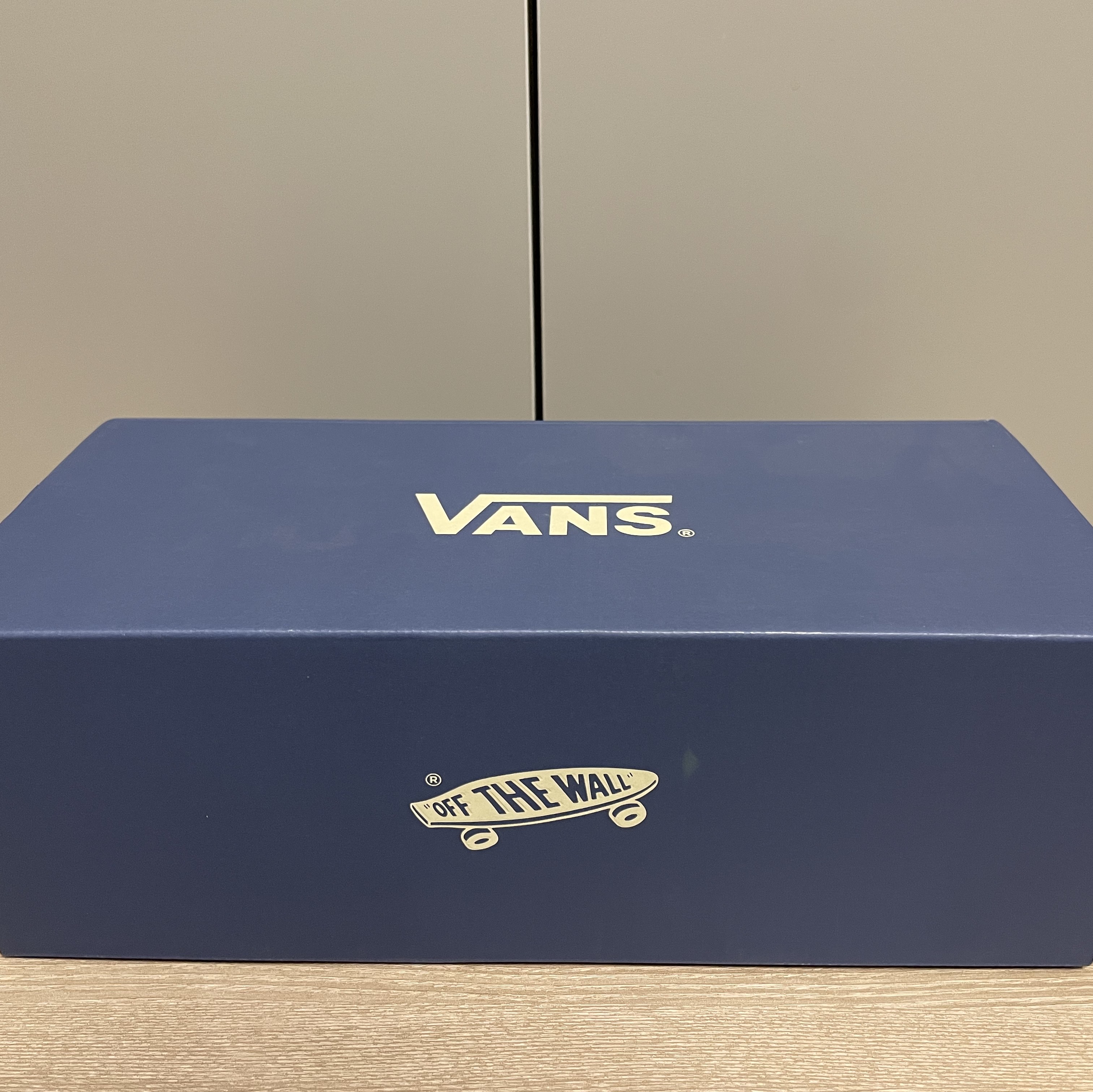 Vans Premium Slip-On 98 Black 착용 스타일 - 1