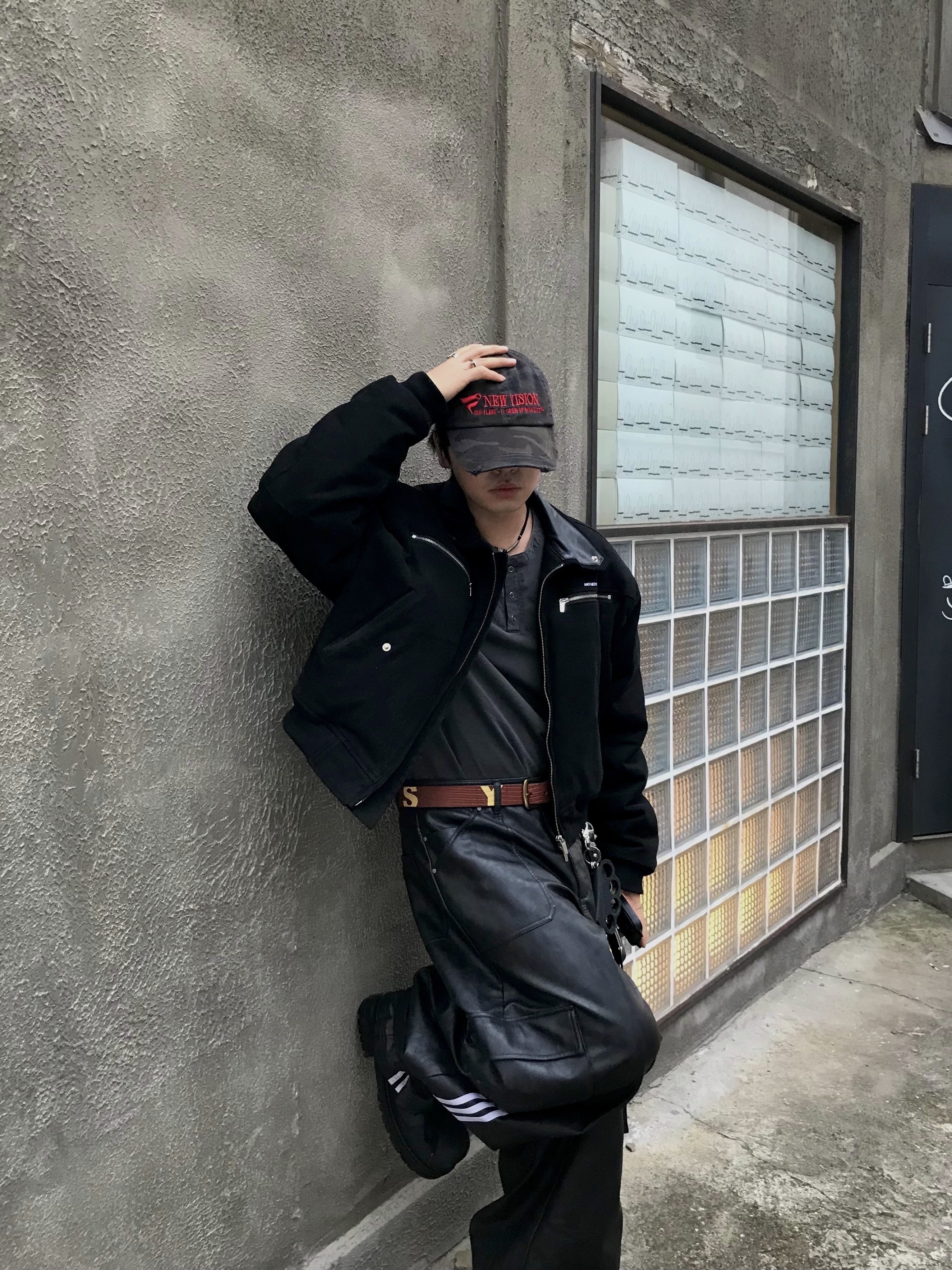 (W) Adidas Adilenium Season 3 Vintage Faux Leather Pants Black - KR Sizing, Stussy Metal S Tip Belt Desert 착용 스타일 - 6