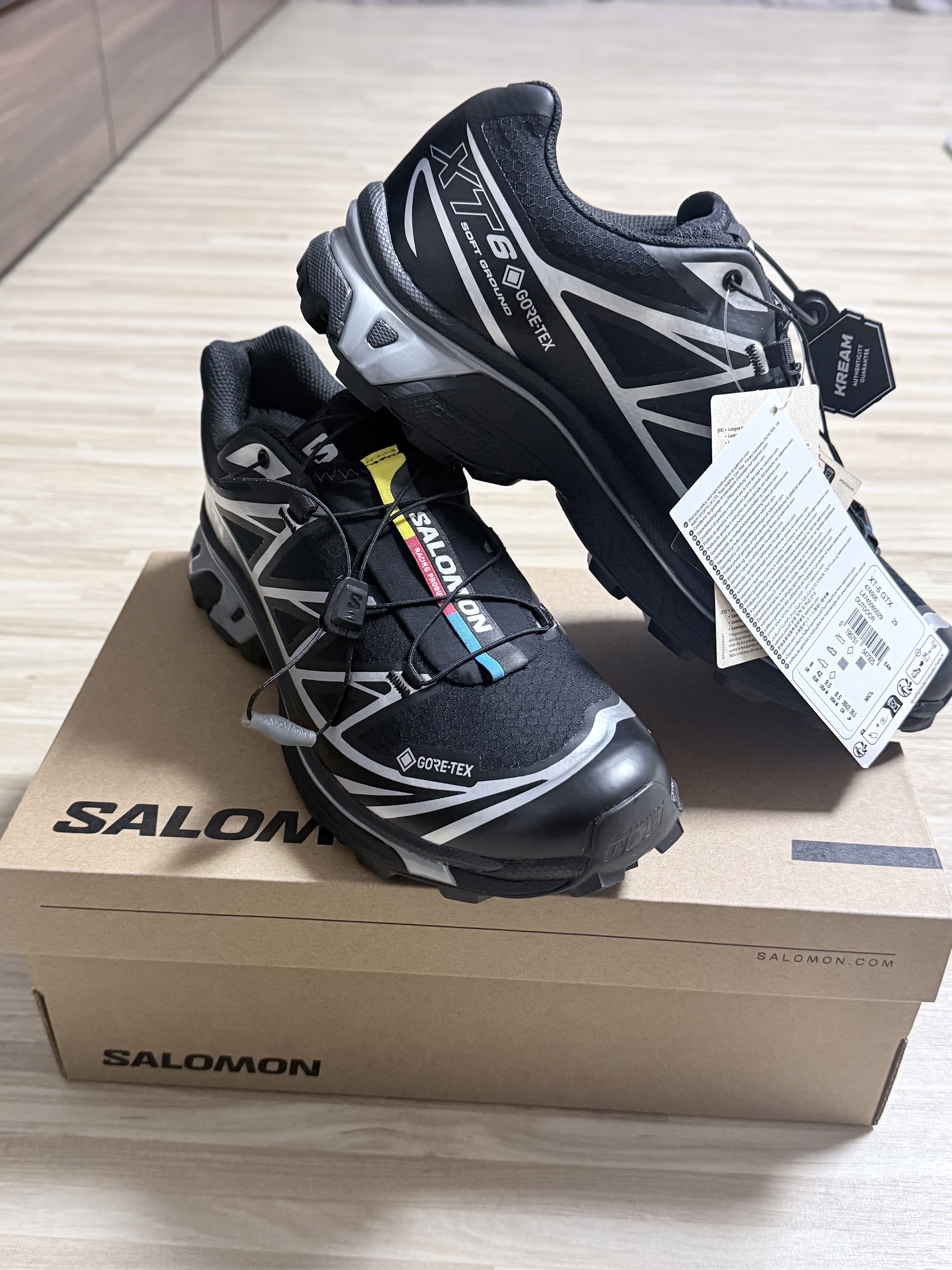 Salomon XT-6 GTX Black Silver 착용 스타일