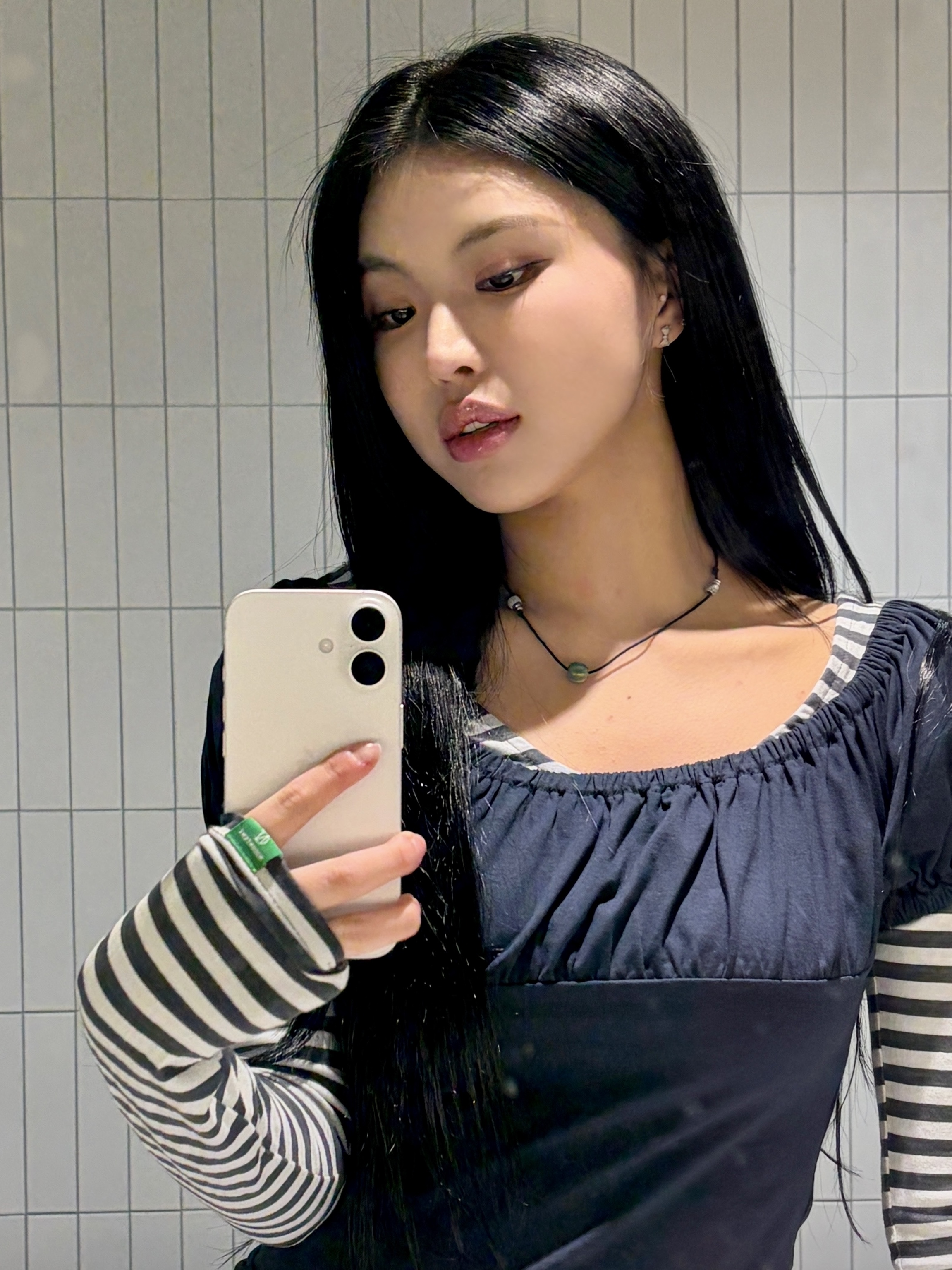 Riomeu Ceramic Venetian String Necklace 착용 스타일 - 1