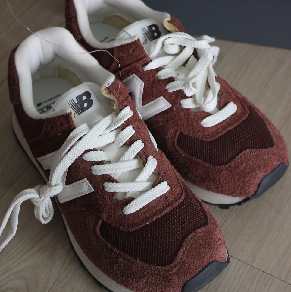 New Balance 574 Rich Oak - D Standard 착용 스타일
