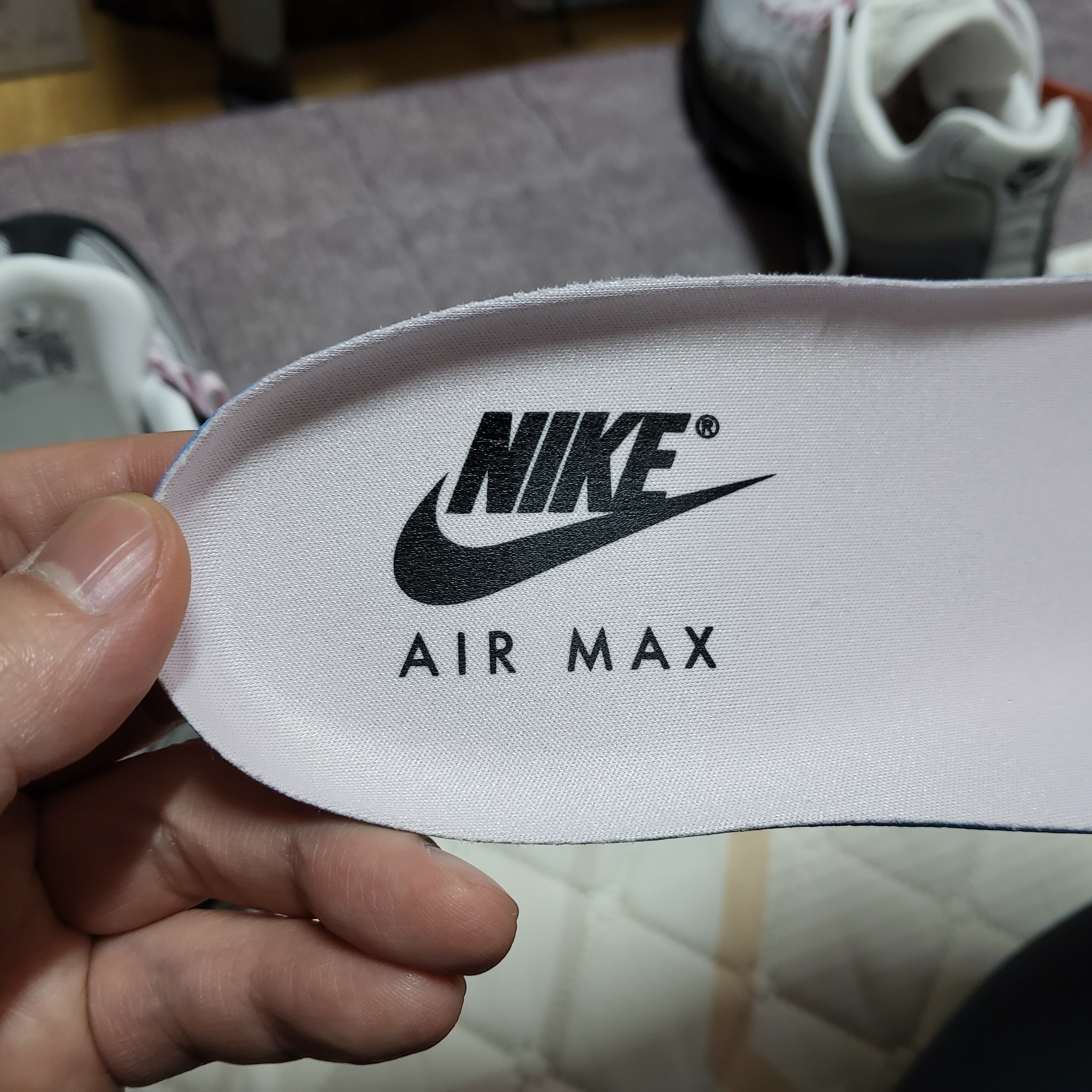 (W) Nike Air Max 95 Pink Foam 착용 스타일 - 5